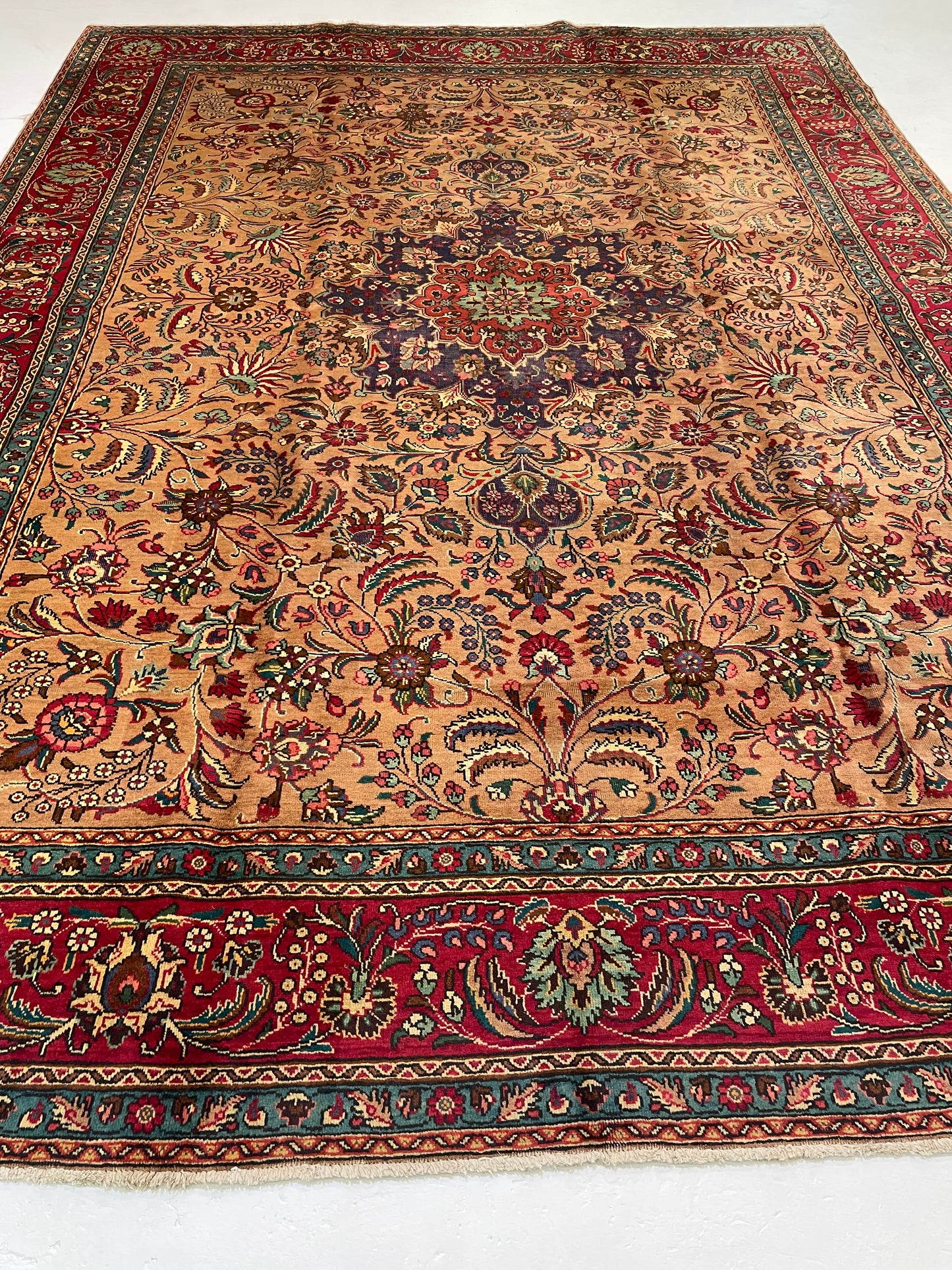 Hand-Knotted Wool Rug Tabriz 9'10" x 13'4"