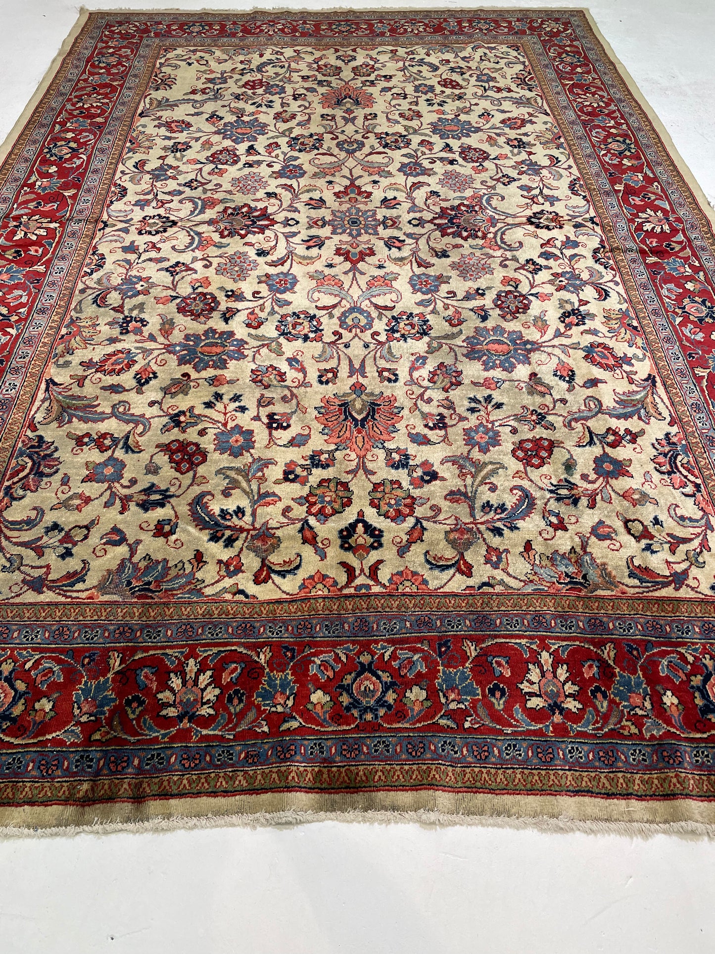 Hand-Knotted Wool Rug Mahal 8'7" x 12'6"