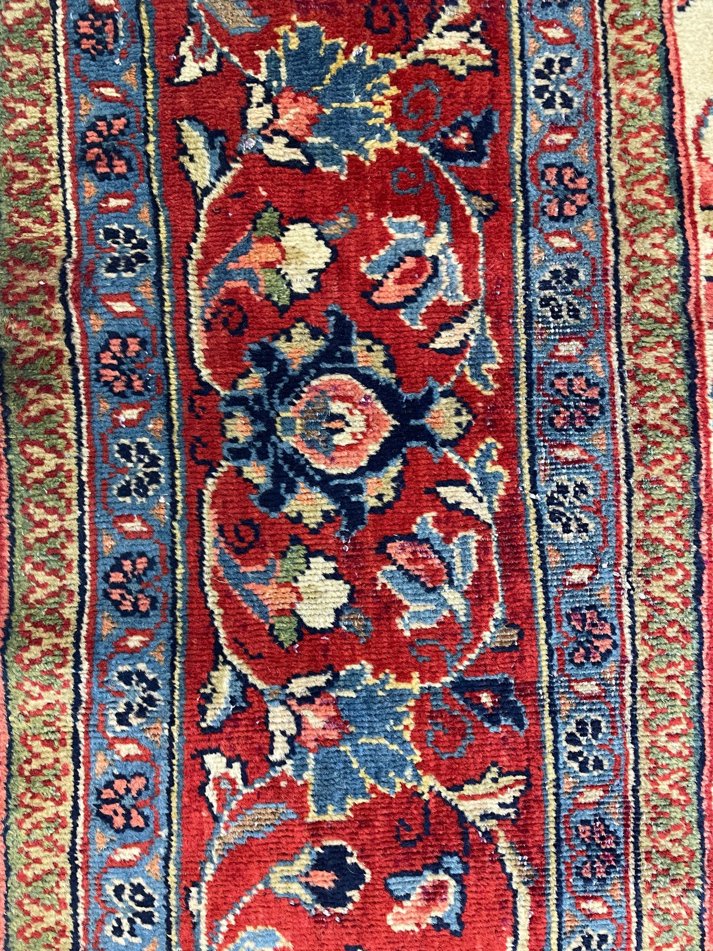 Hand-Knotted Wool Rug Mahal 8'7" x 12'6"