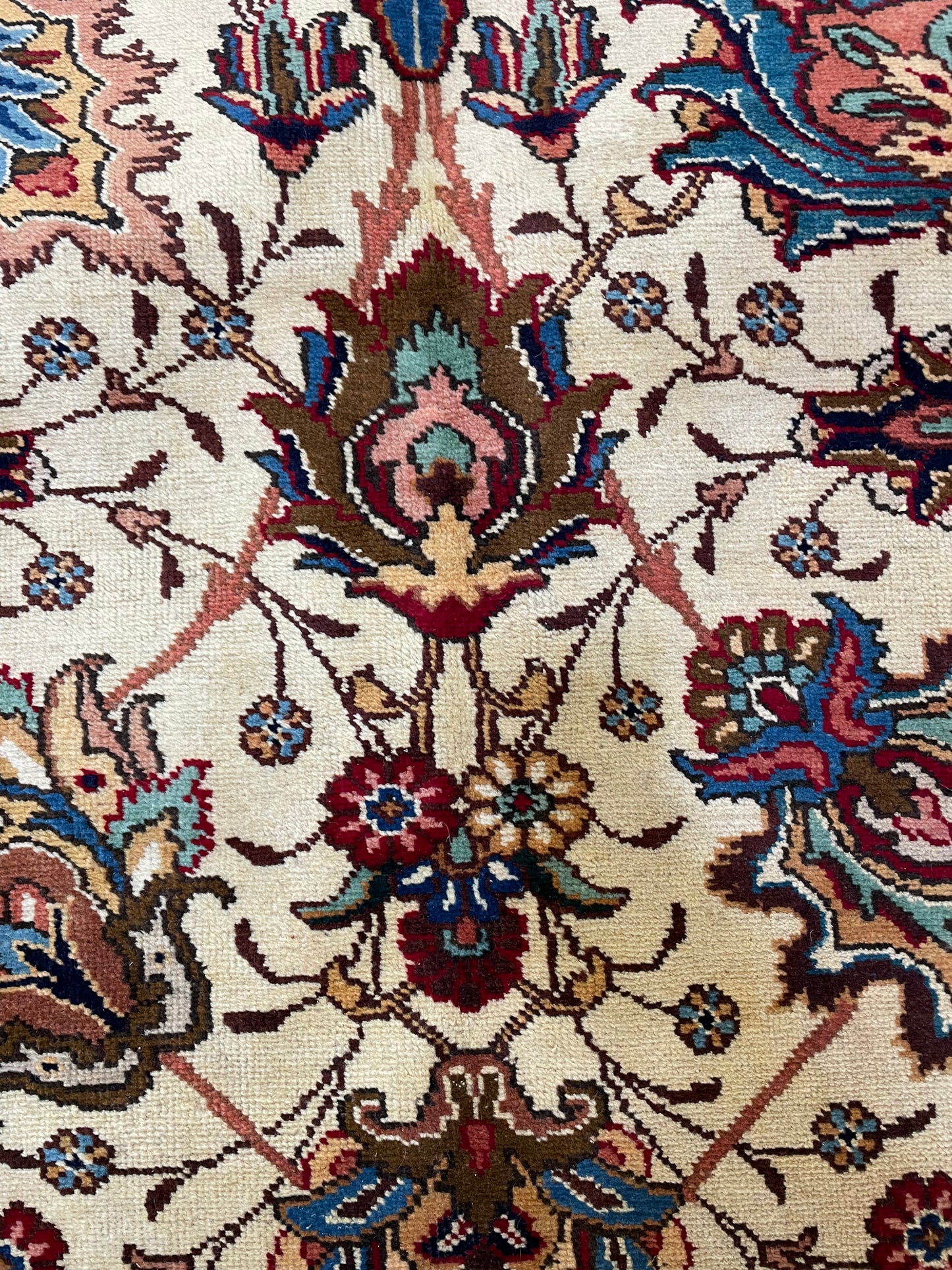 Hand-Knotted Wool Rug Tabriz 9'10" x 15'9"