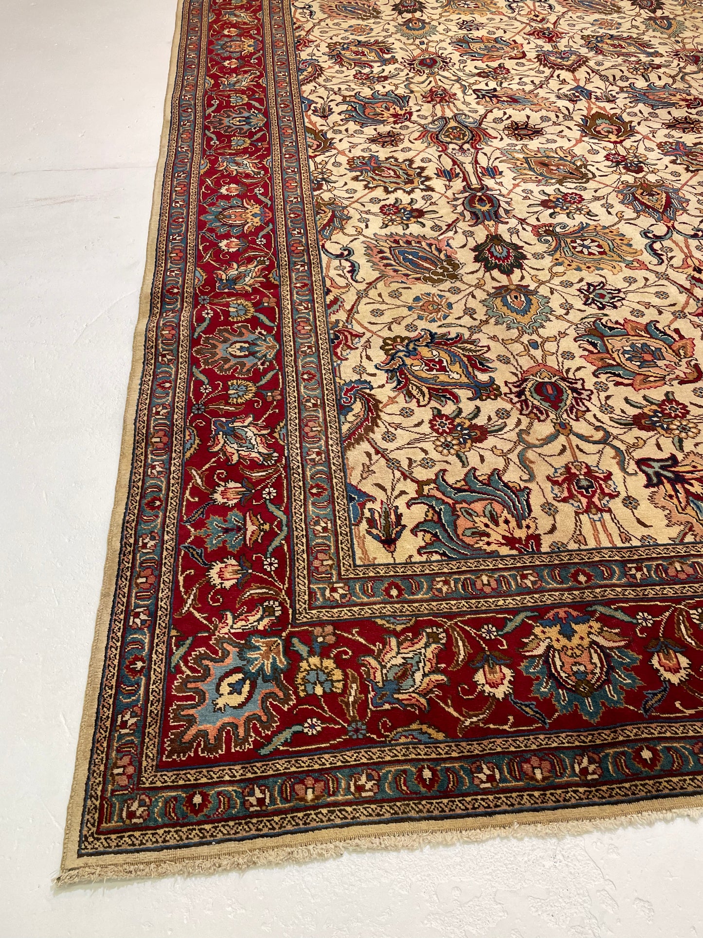 Hand-Knotted Wool Rug Tabriz 9'10" x 15'9"