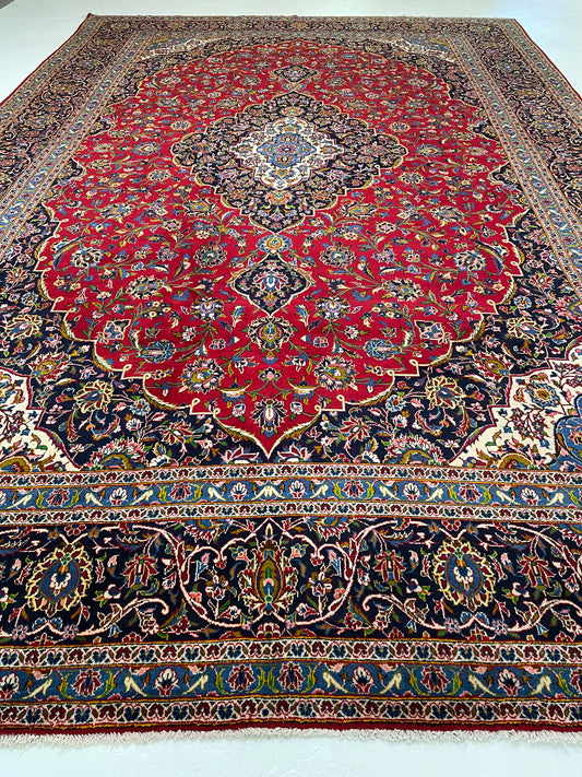 Hand-Knotted Wool Rug Kashan 10'6" x 17'7"