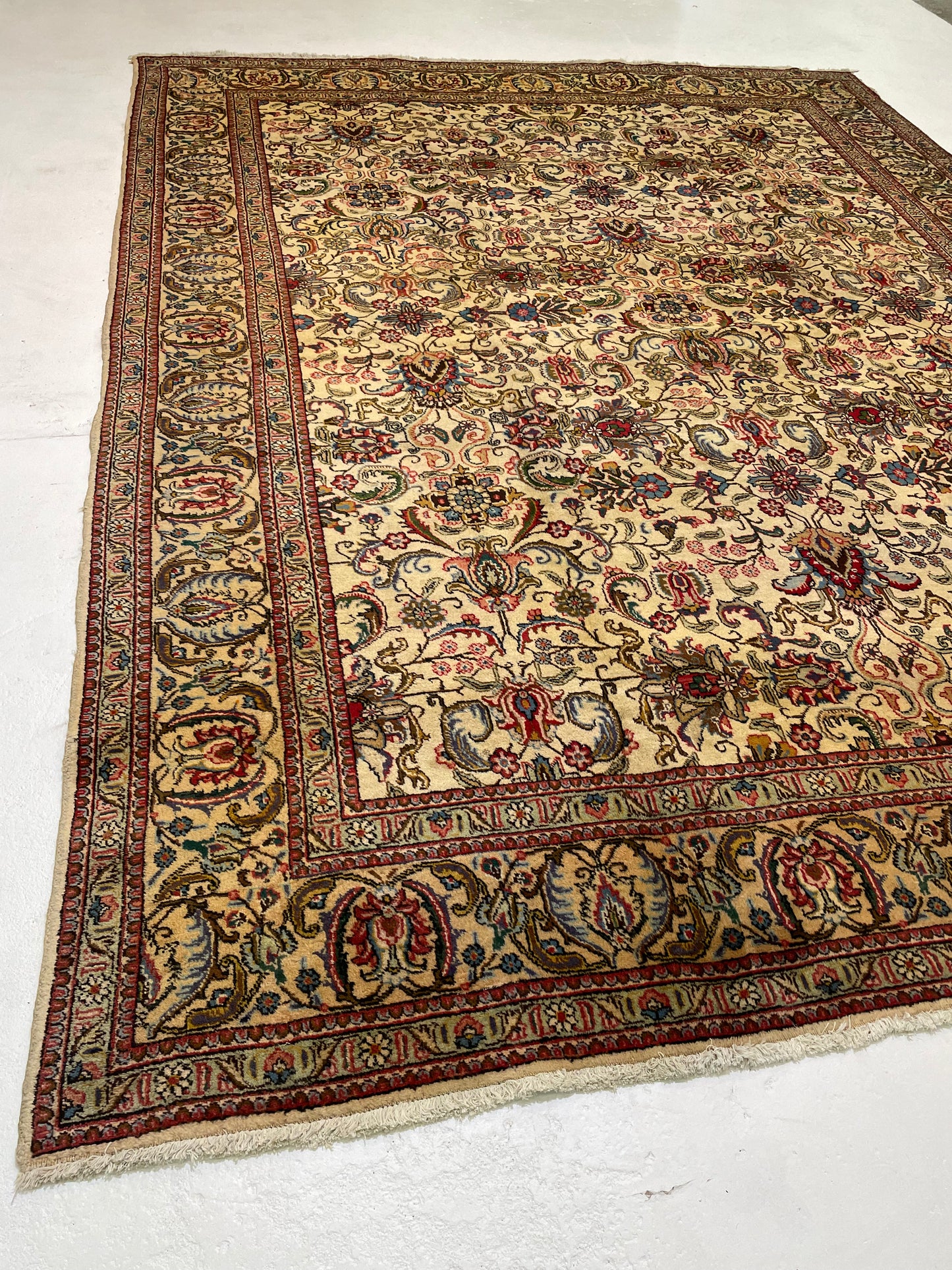 Hand-Knotted Wool Rug Tabriz 9'10" x 12'9"