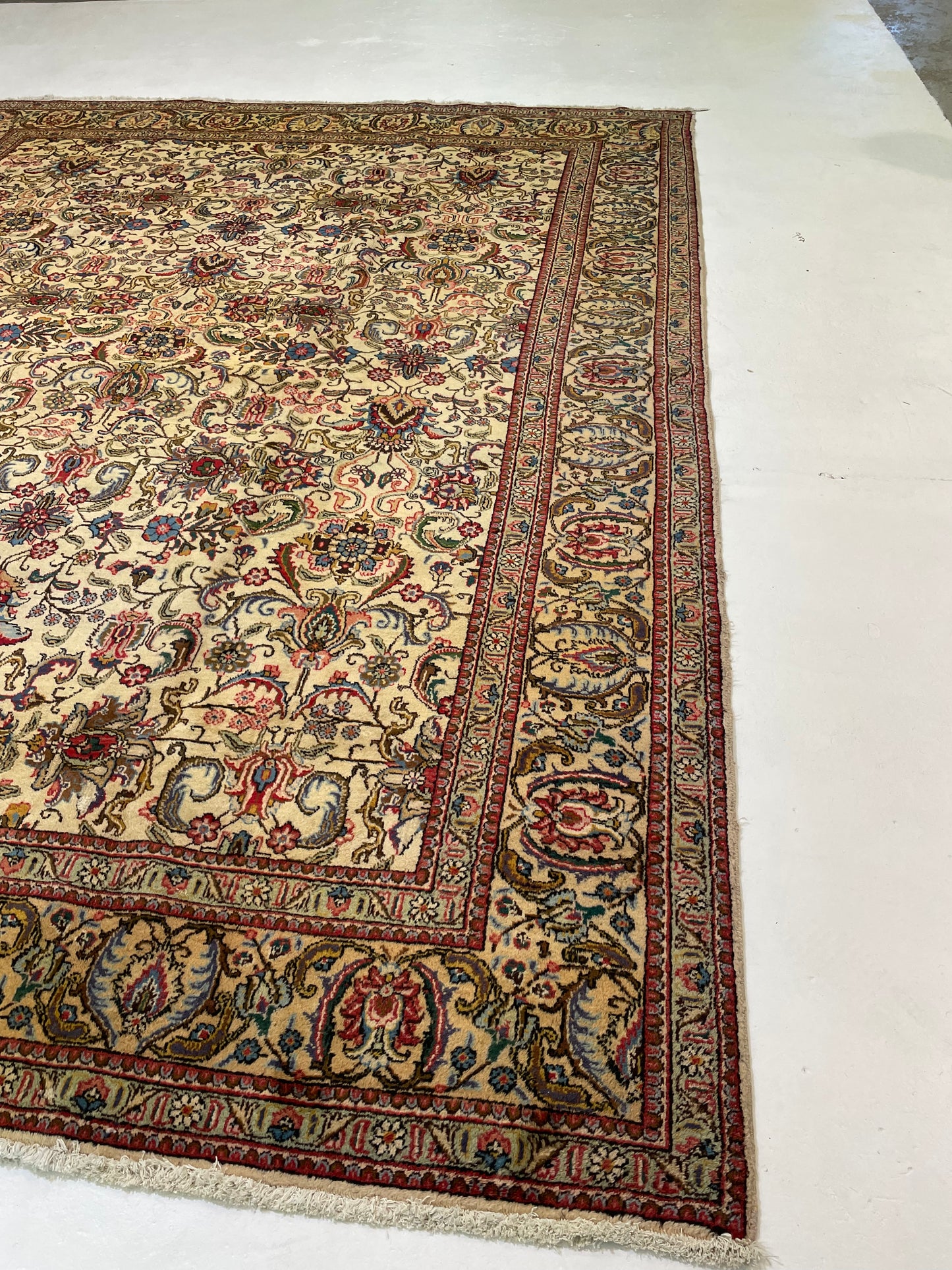 Hand-Knotted Wool Rug Tabriz 9'10" x 12'9"