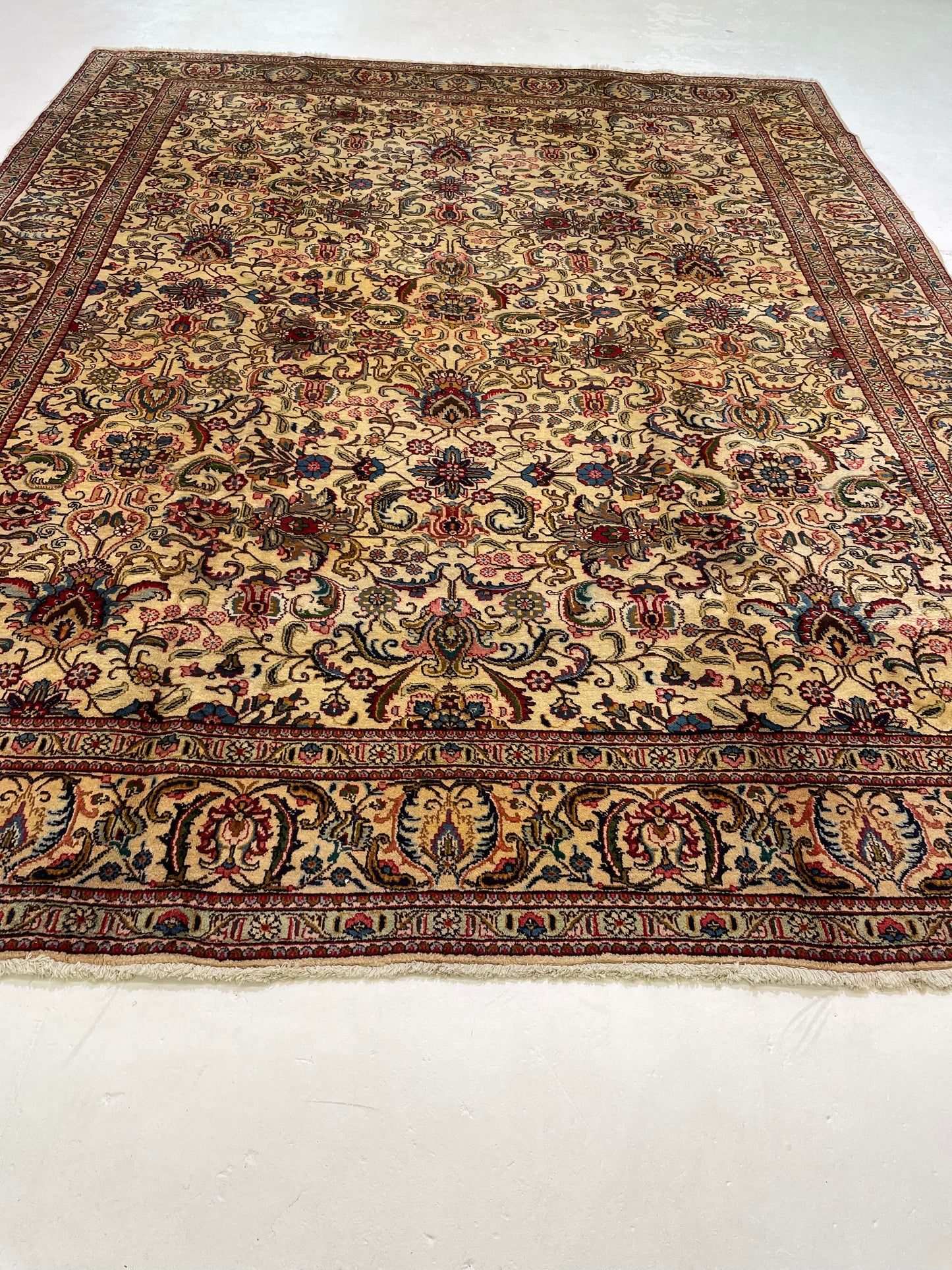 Hand-Knotted Wool Rug Tabriz 9'10" x 12'9"