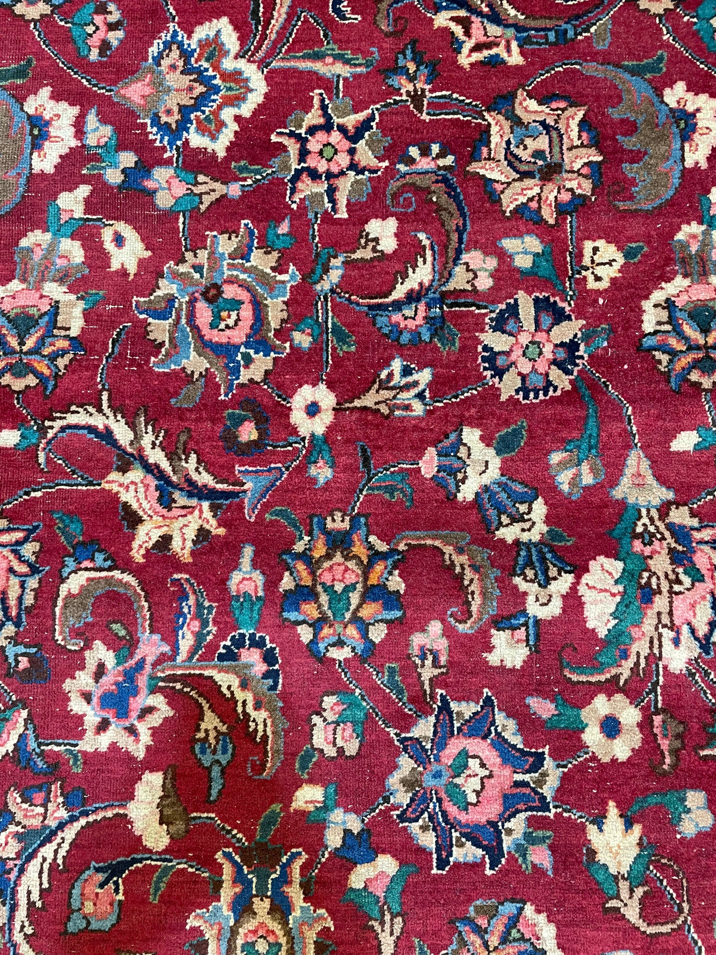 Hand-Knotted Wool Rug Sarouk 8'9" x 11'8"