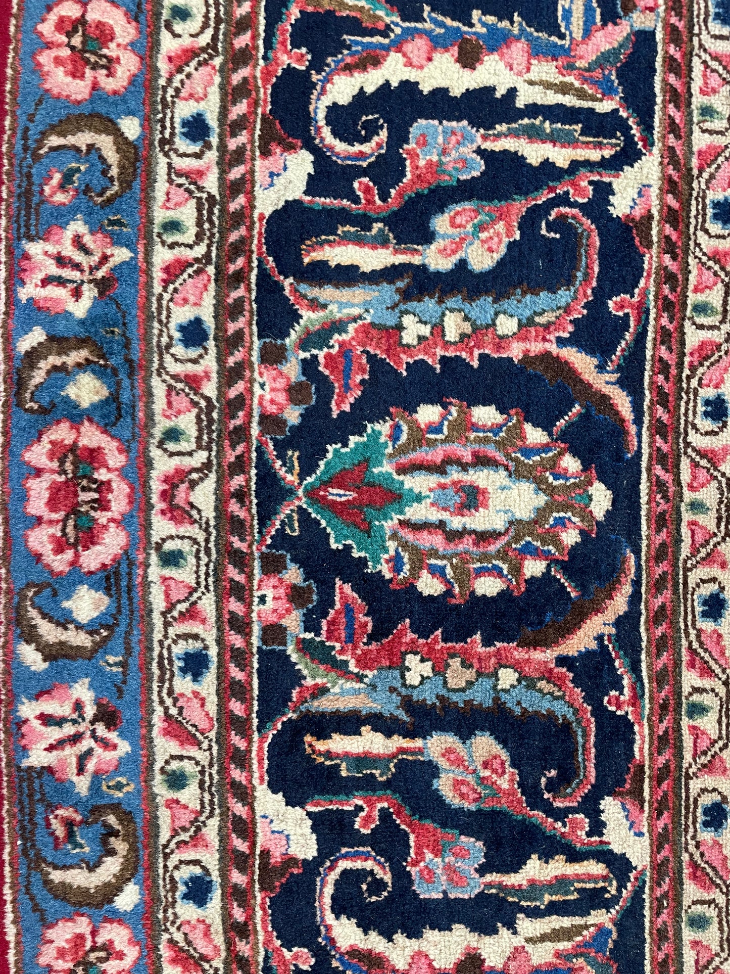 Hand-Knotted Wool Rug Sarouk 8'9" x 11'8"