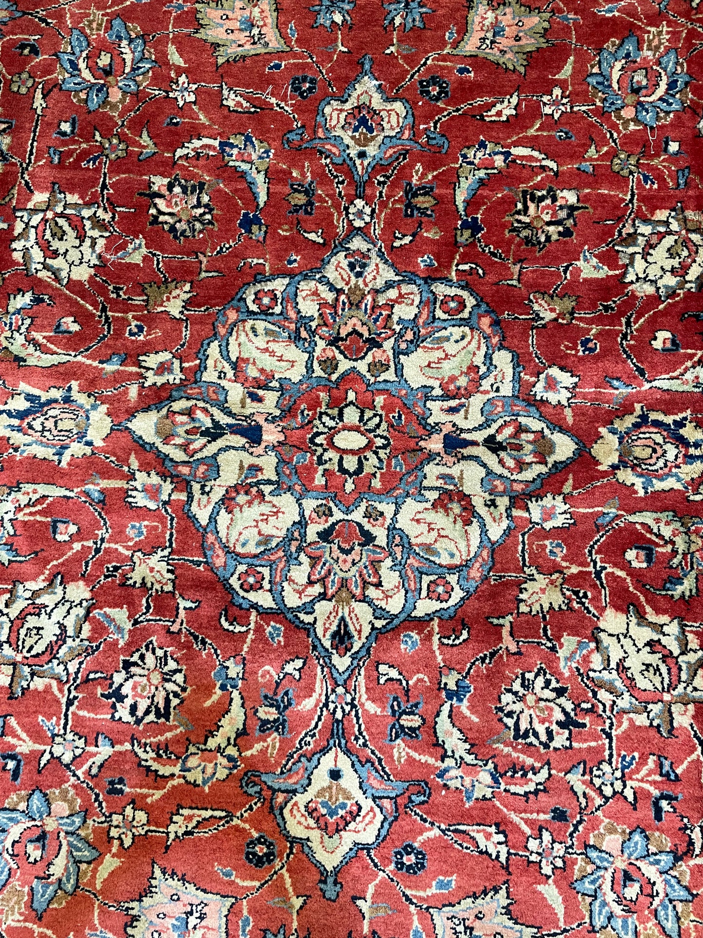 Hand-Knotted Wool Rug Sarouk 8'9" x 11'8"
