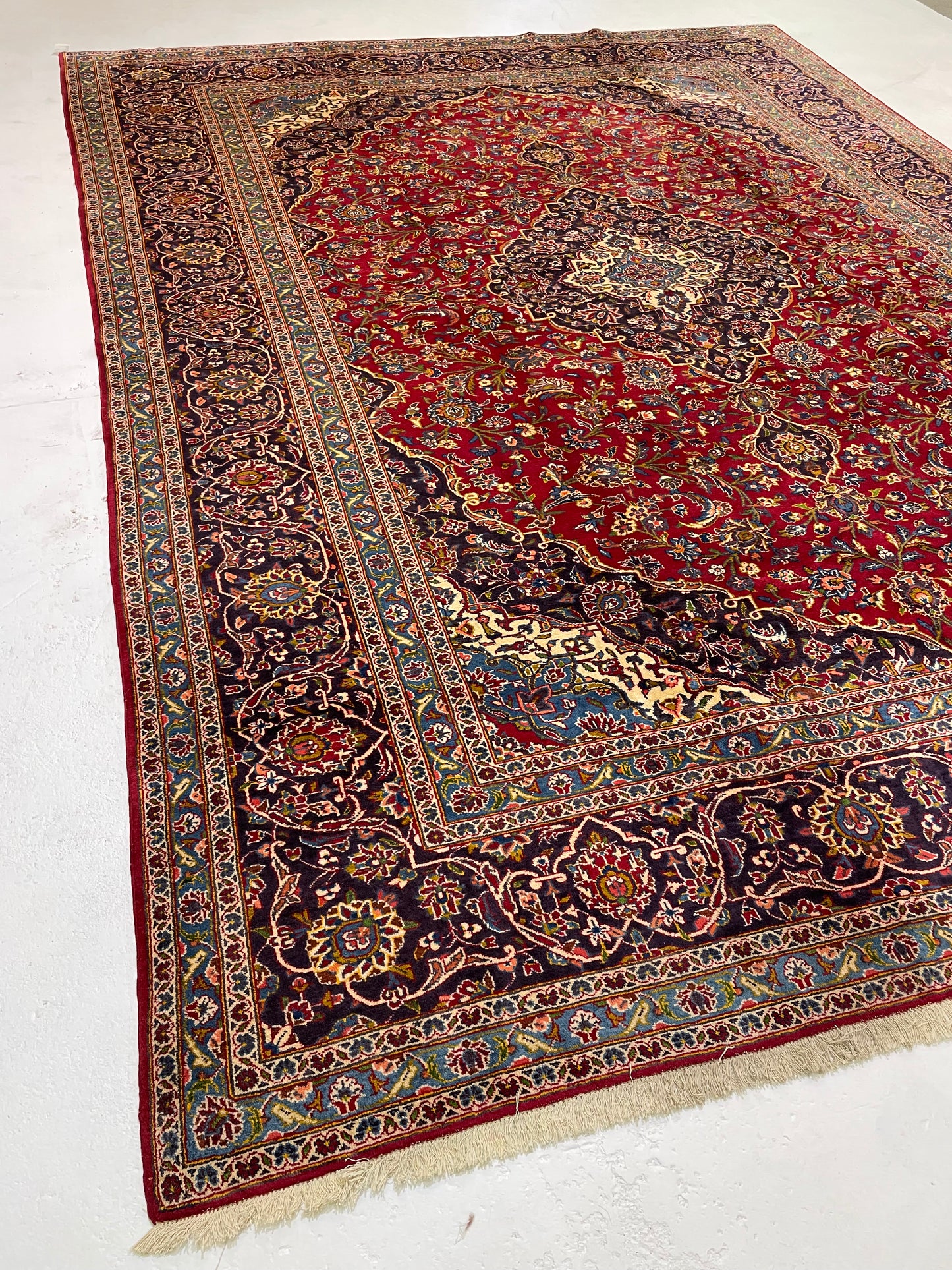 Hand-Knotted Wool Rug Kashan 9'7" x 12'9"