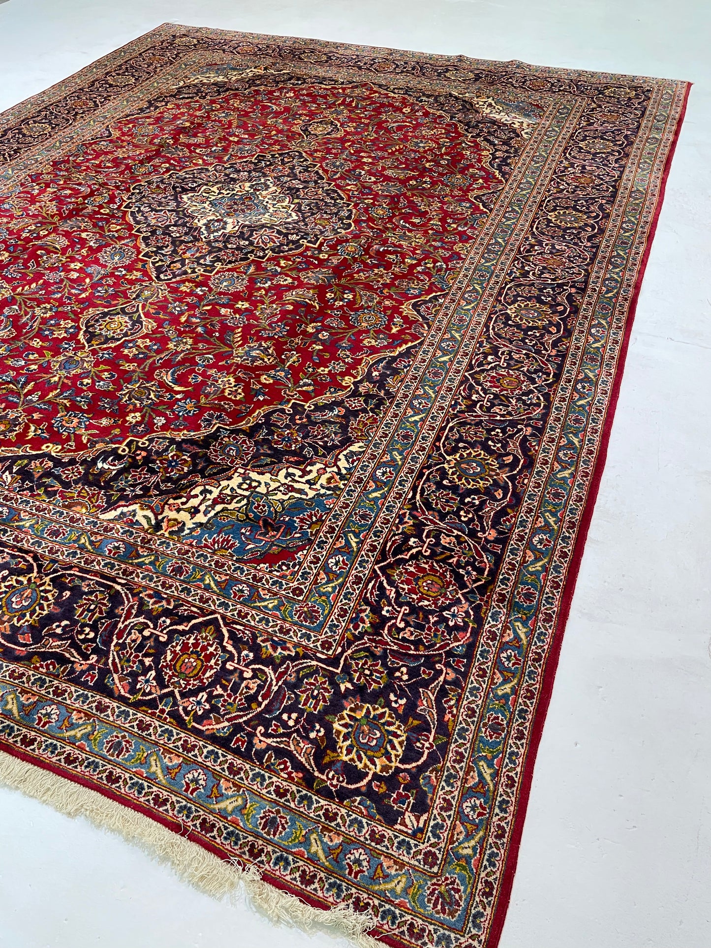 Hand-Knotted Wool Rug Kashan 9'7" x 12'9"