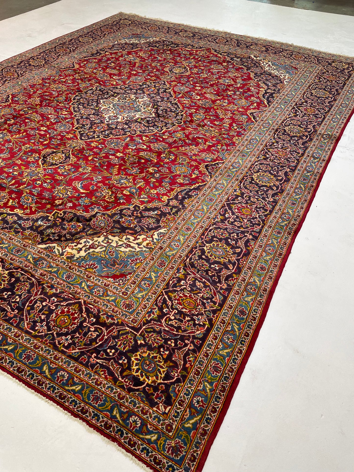 Hand-Knotted Wool Rug Kashan 9'7" x 12'9"