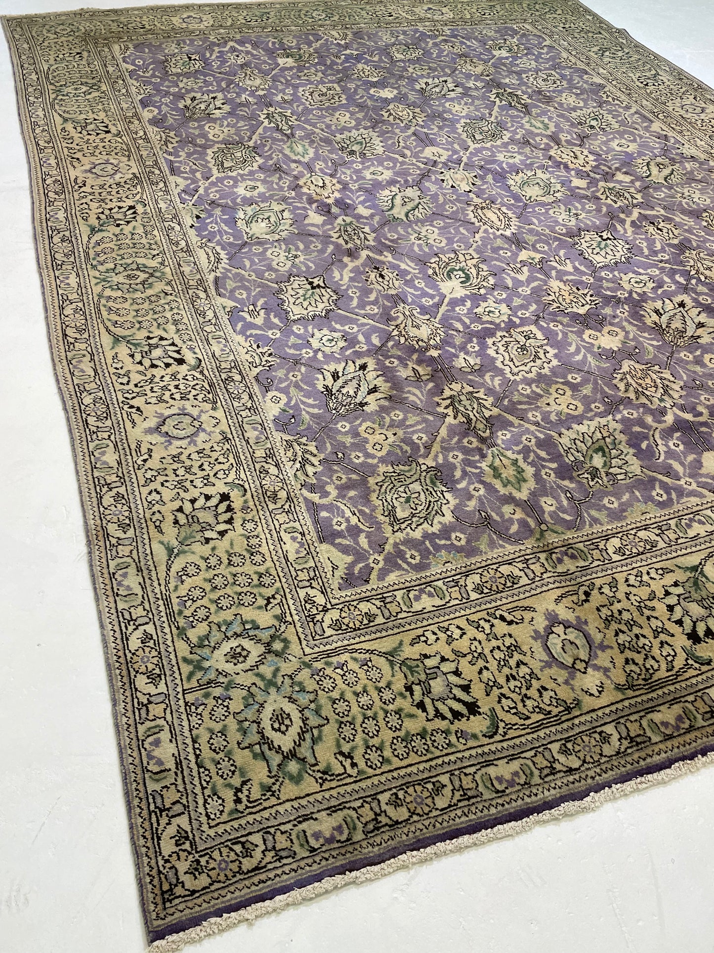 Hand-Knotted Wool Rug Tabriz 9'8" x 13'2"