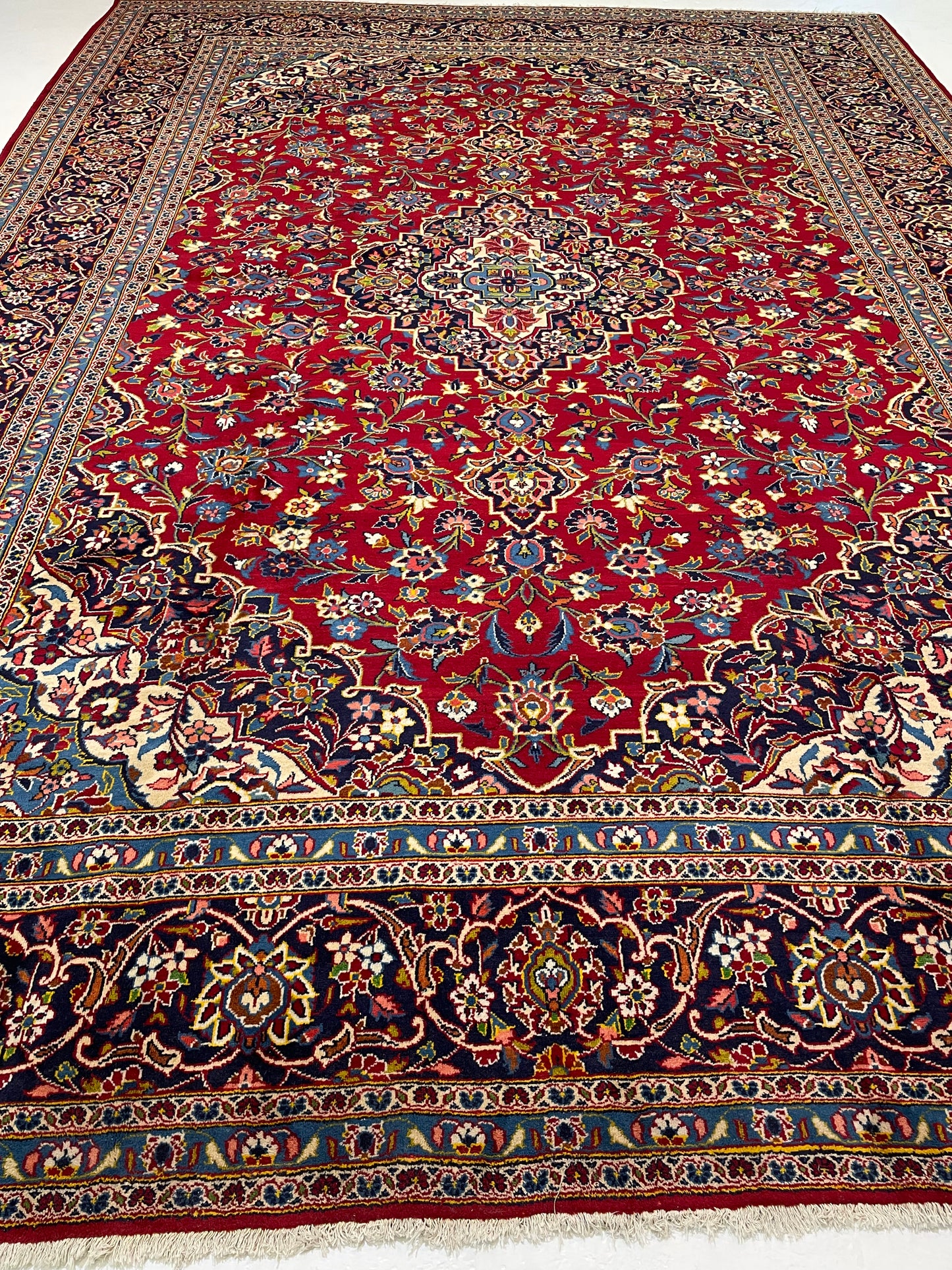 Hand-Knotted Wool Rug Kashan 9'10" x 13'11"