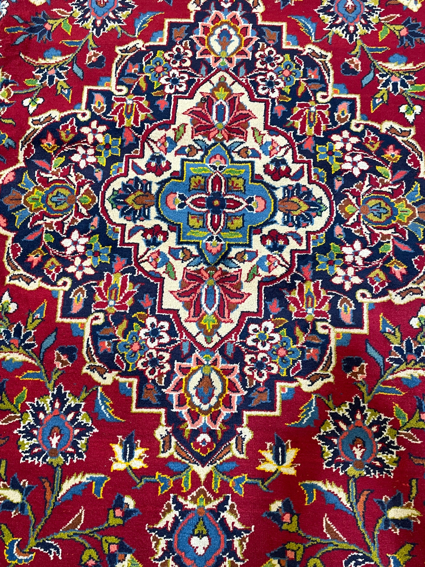 Hand-Knotted Wool Rug Kashan 9'10" x 13'11"