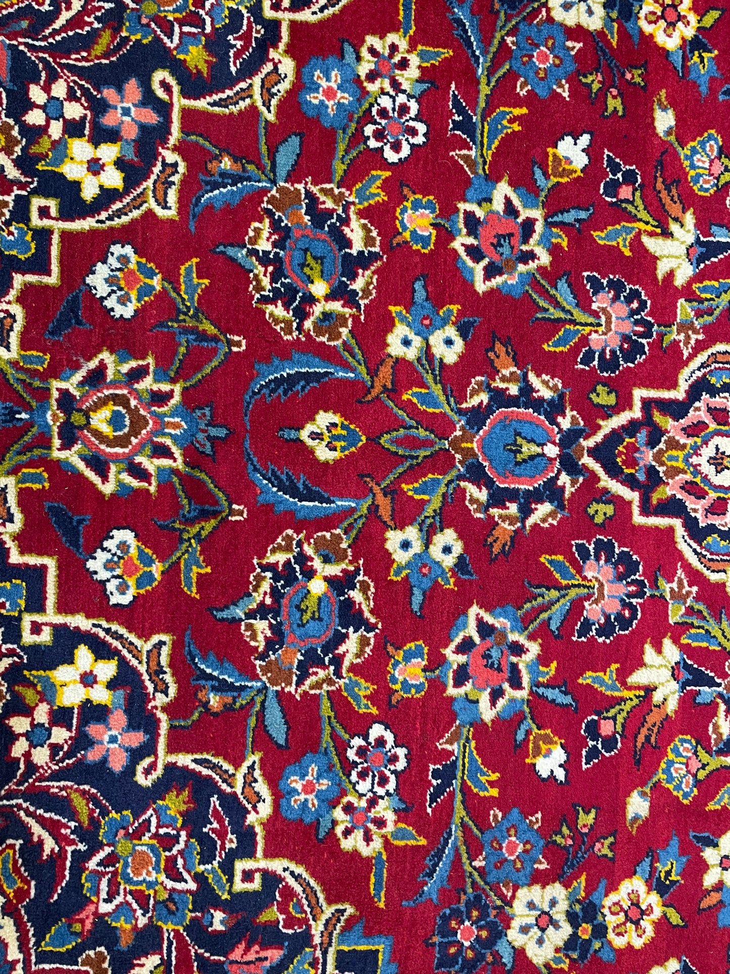 Hand-Knotted Wool Rug Kashan 9'10" x 13'11"