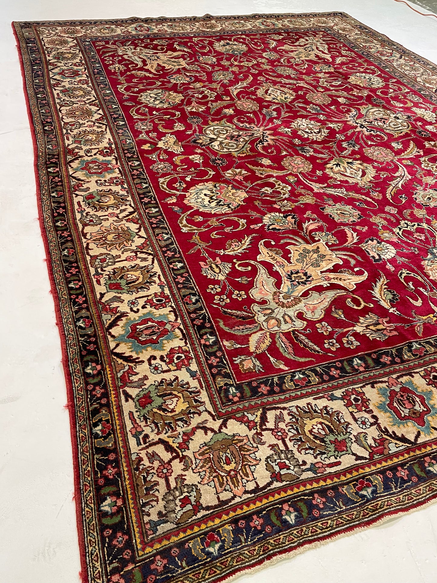 Hand-Knotted Wool Rug Tabriz 9'10" x 13'7"