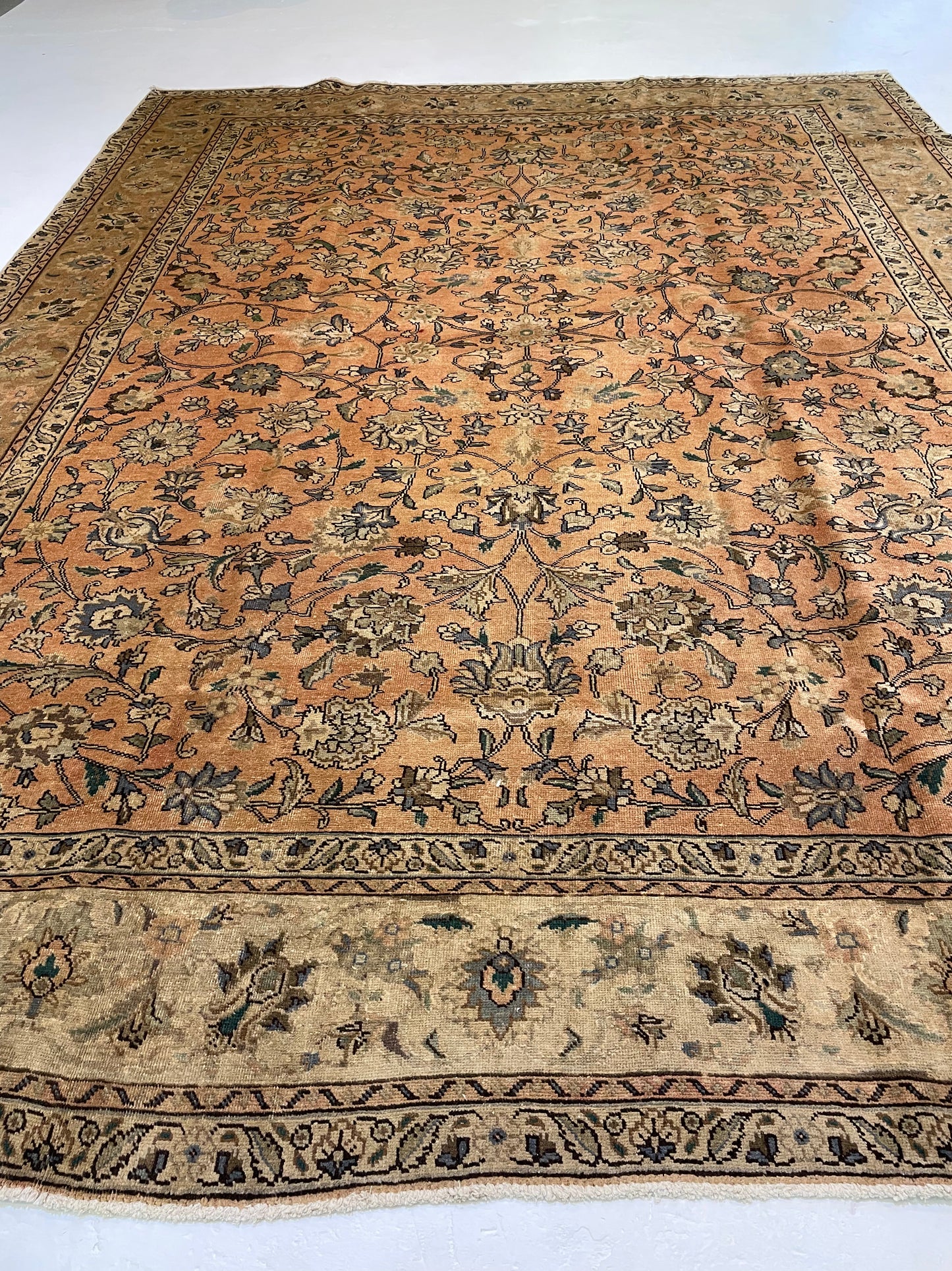 Hand-Knotted Wool Rug Tabriz 9'8" x 12'7"