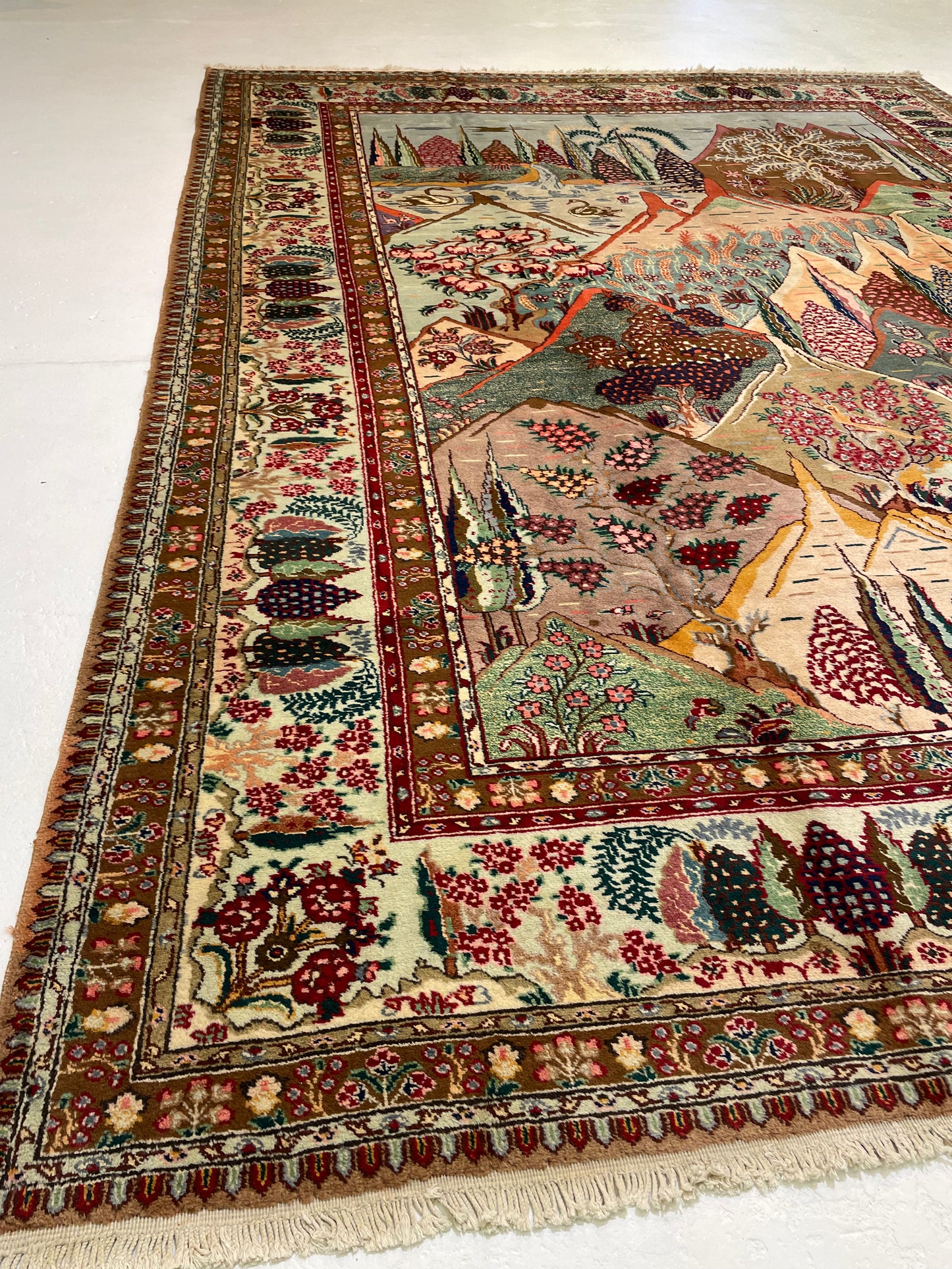 Hand-Knotted Wool Rug Tabriz 9'8" x 13'