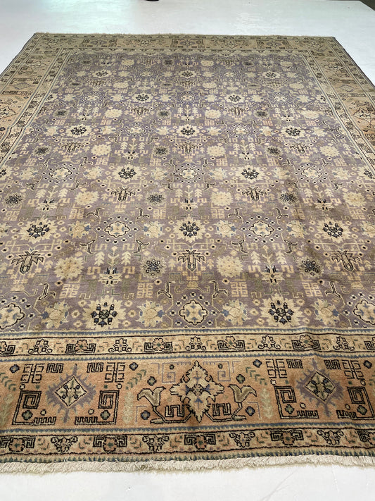 Hand-Knotted Wool Rug Tabriz 9'11" x 13'5"