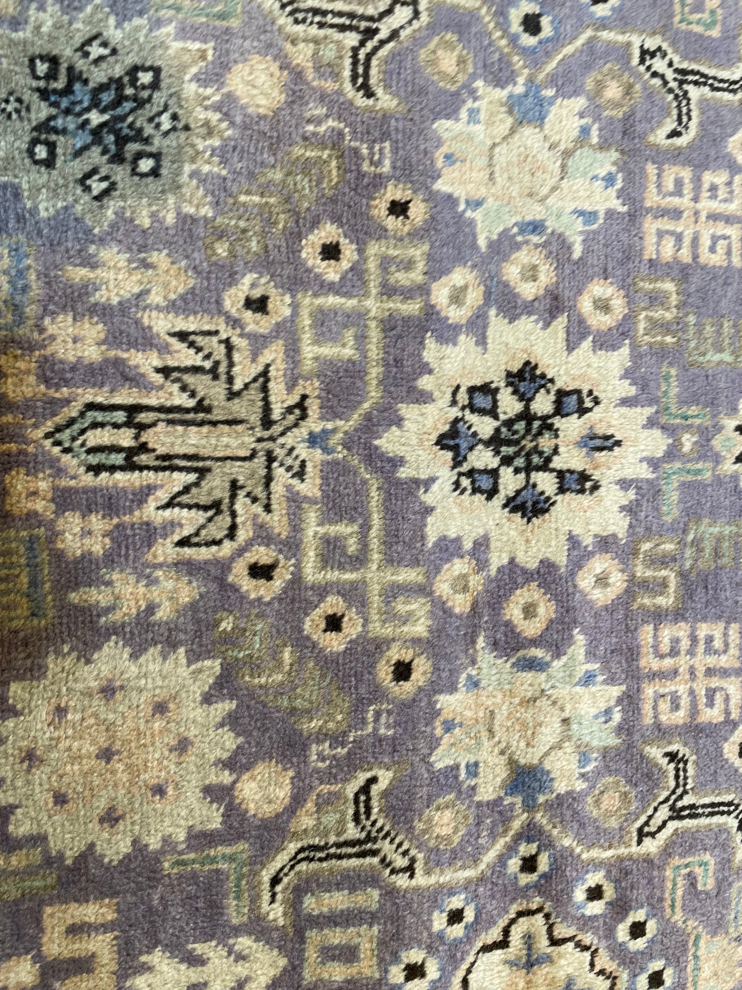 Hand-Knotted Wool Rug Tabriz 9'11" x 13'5"