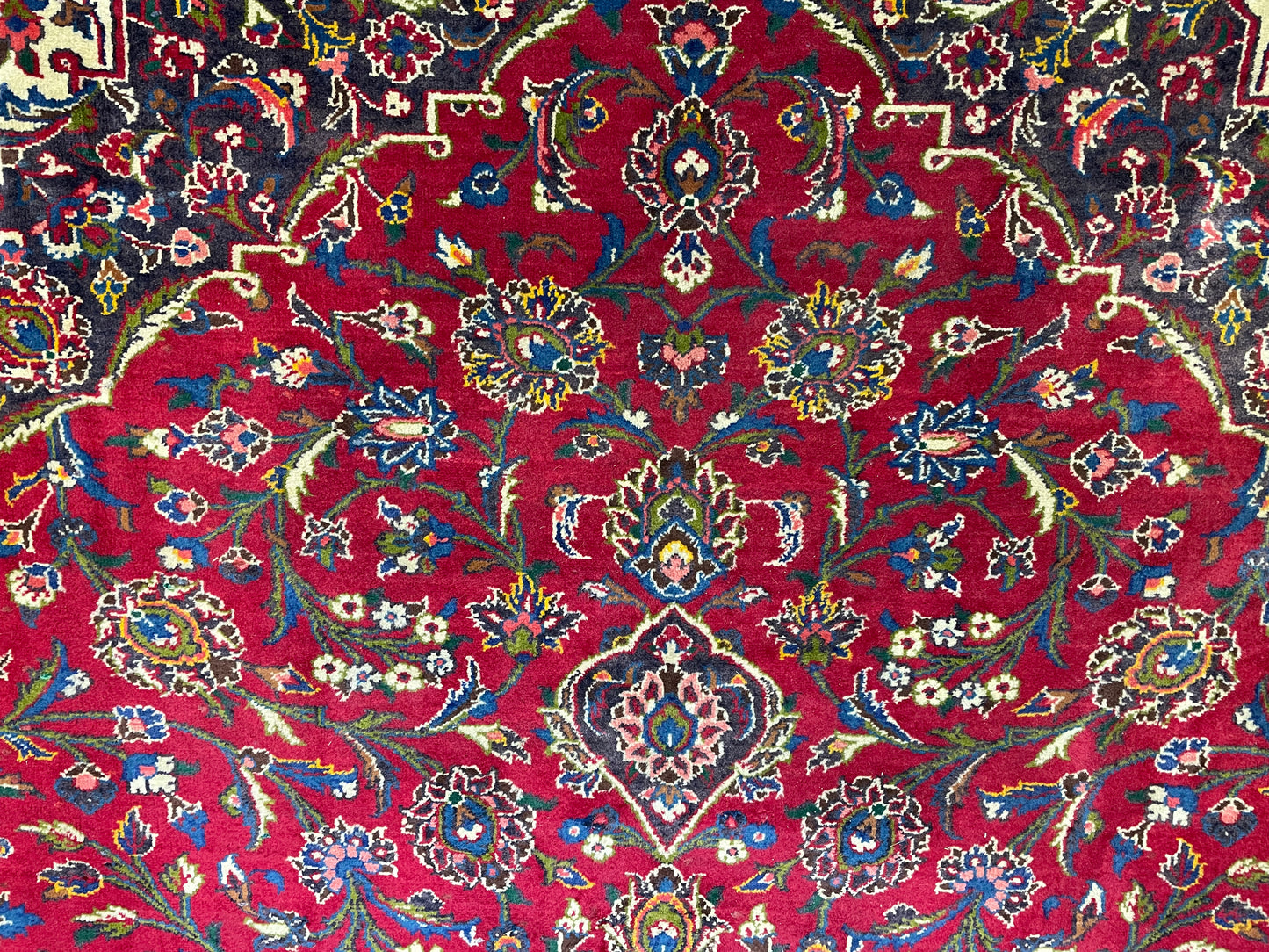 Hand-Knotted Wool Rug Kashan 9'9" x 12'6"