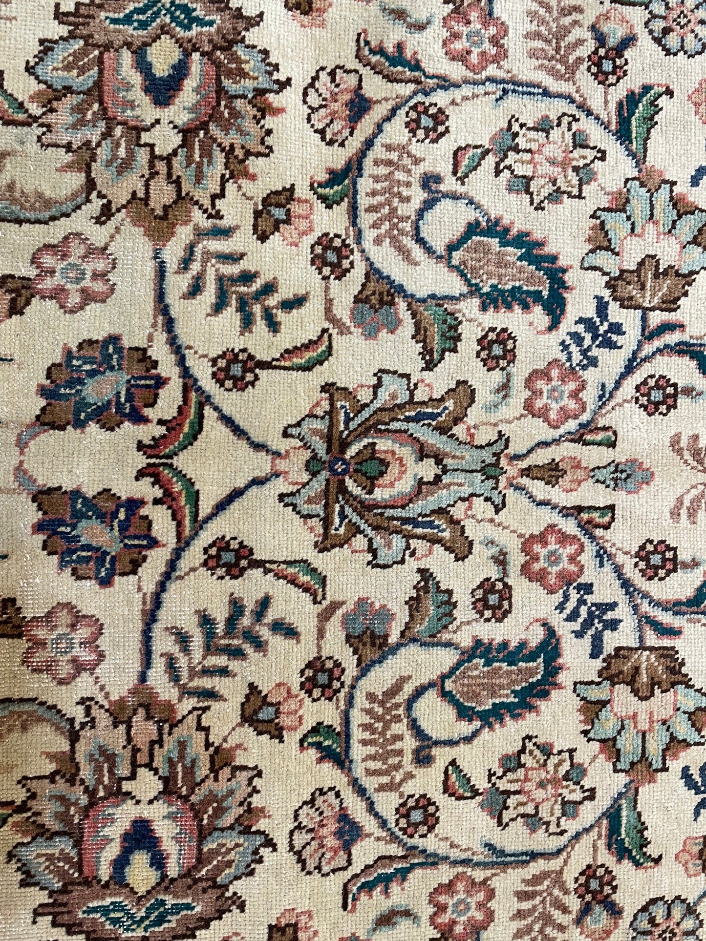 Hand-Knotted Wool Rug Tabriz 9'9" x 13'2"