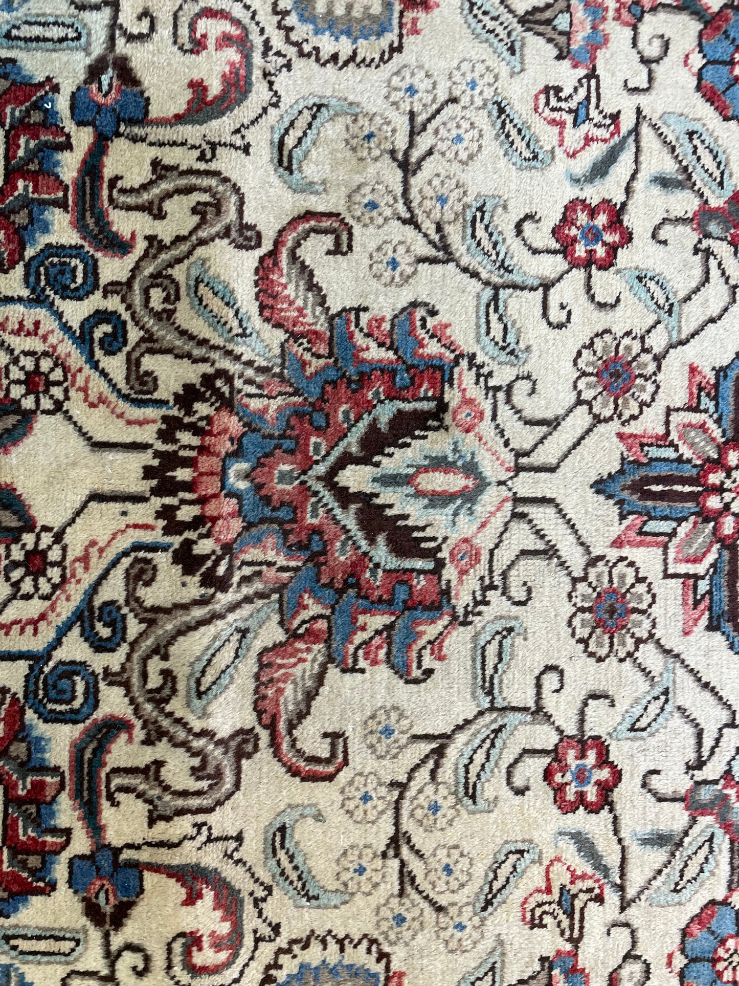 Hand-Knotted Wool Rug Tabriz 9'10" x 12'7"