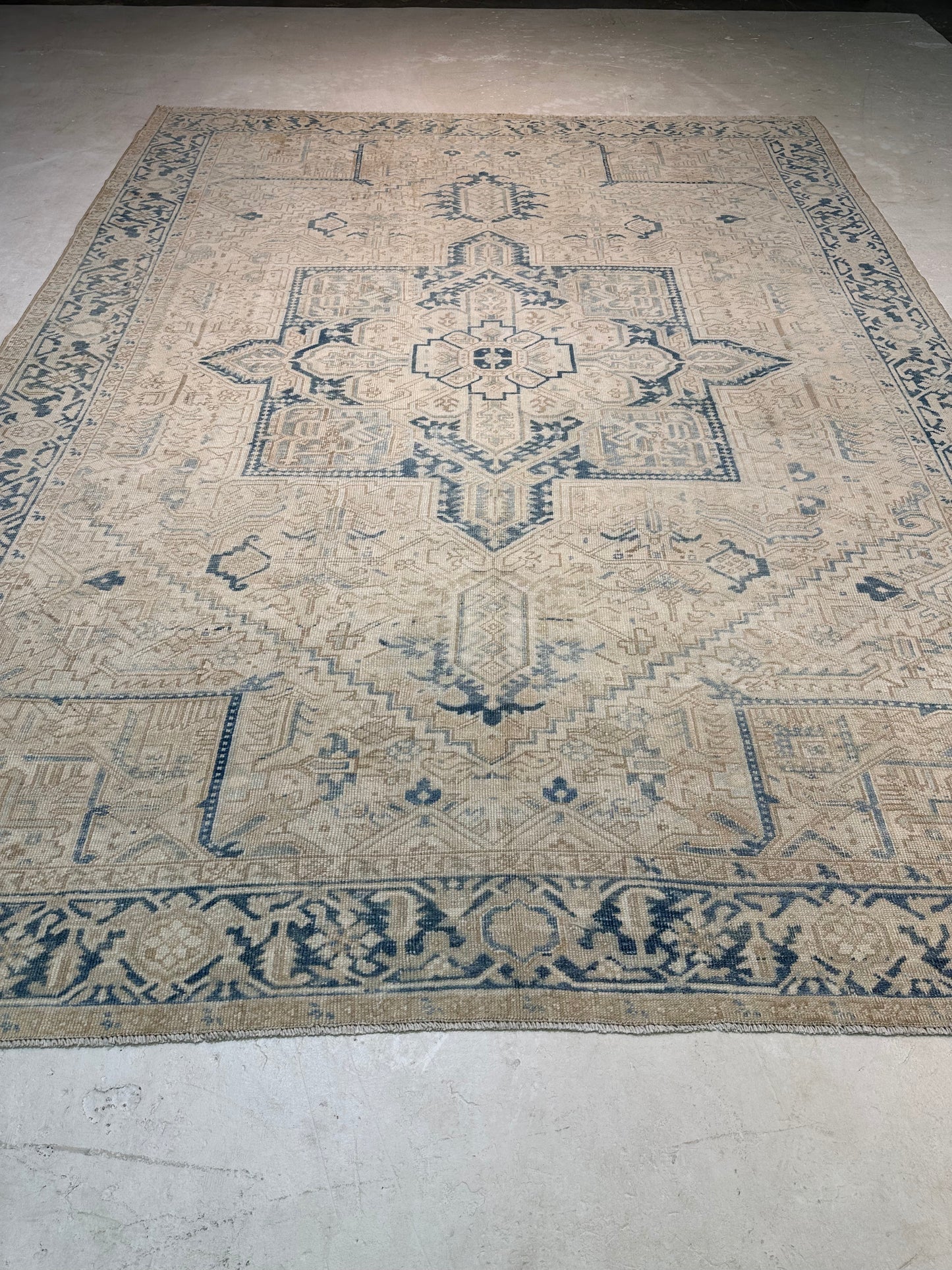 Antique Hand-Knotted Wool Rug Heriz 9'4" x 12'6"