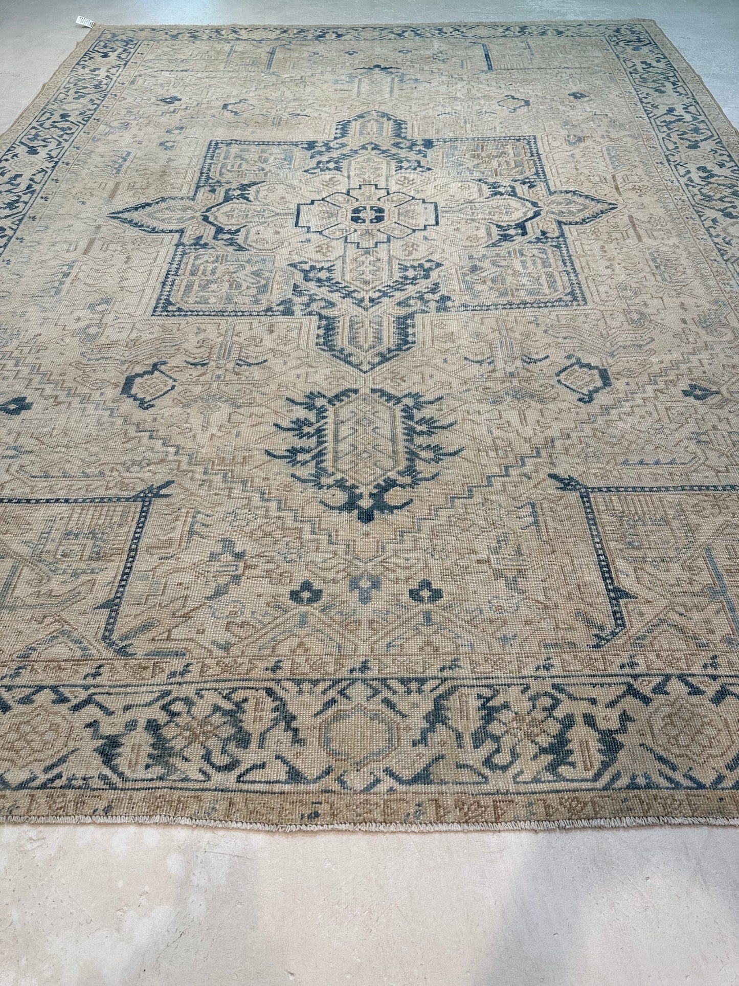 Antique Hand-Knotted Wool Rug Heriz 9'4" x 12'6"