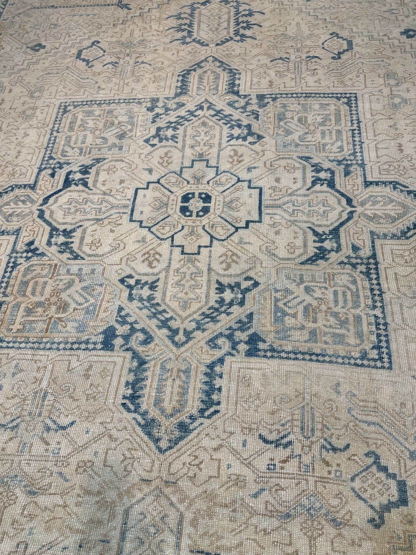 Antique Hand-Knotted Wool Rug Heriz 9'4" x 12'6"