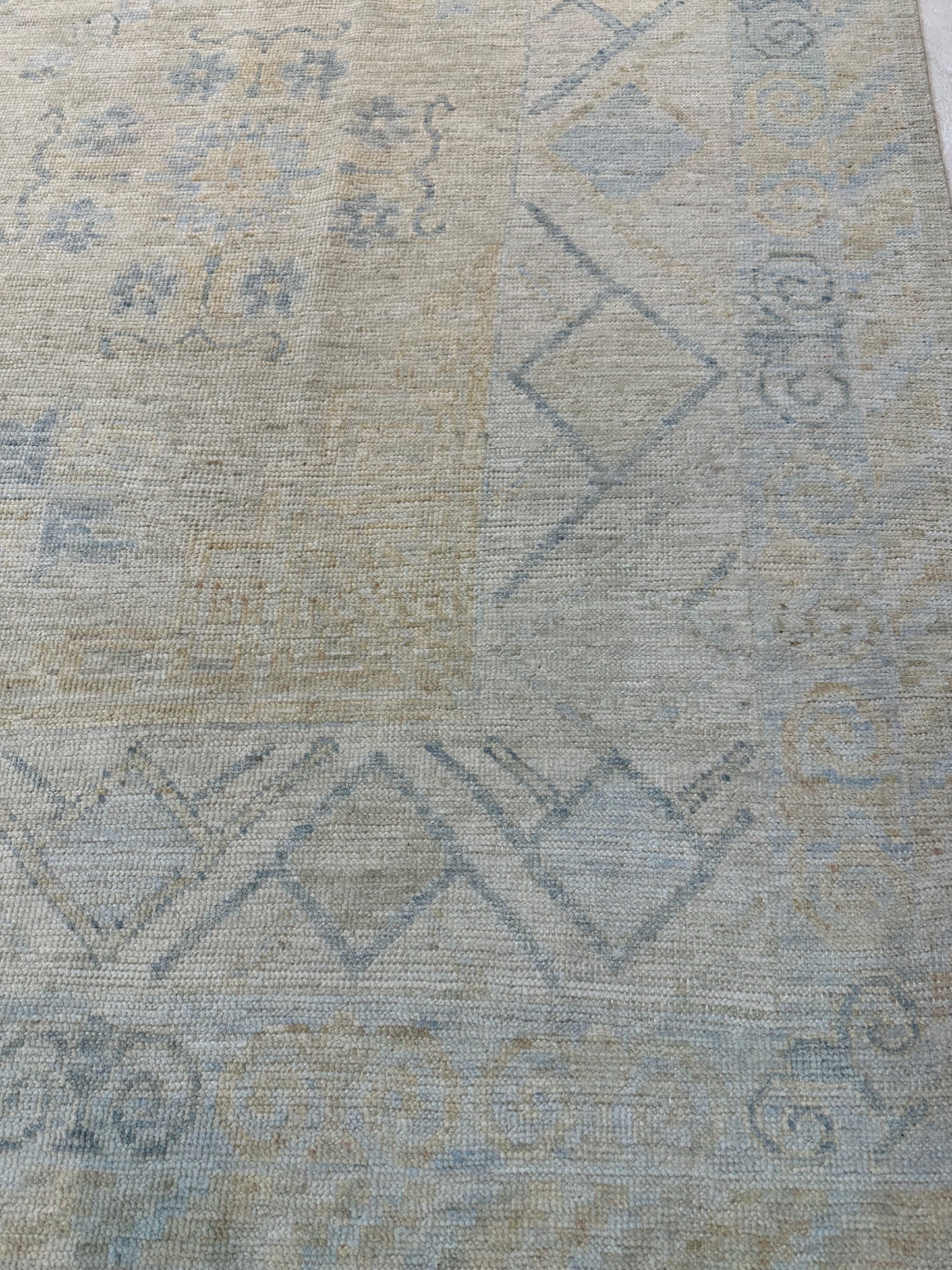 Hand-Knotted Wool Rug Turkish Oushak 7'10" x 9'11"