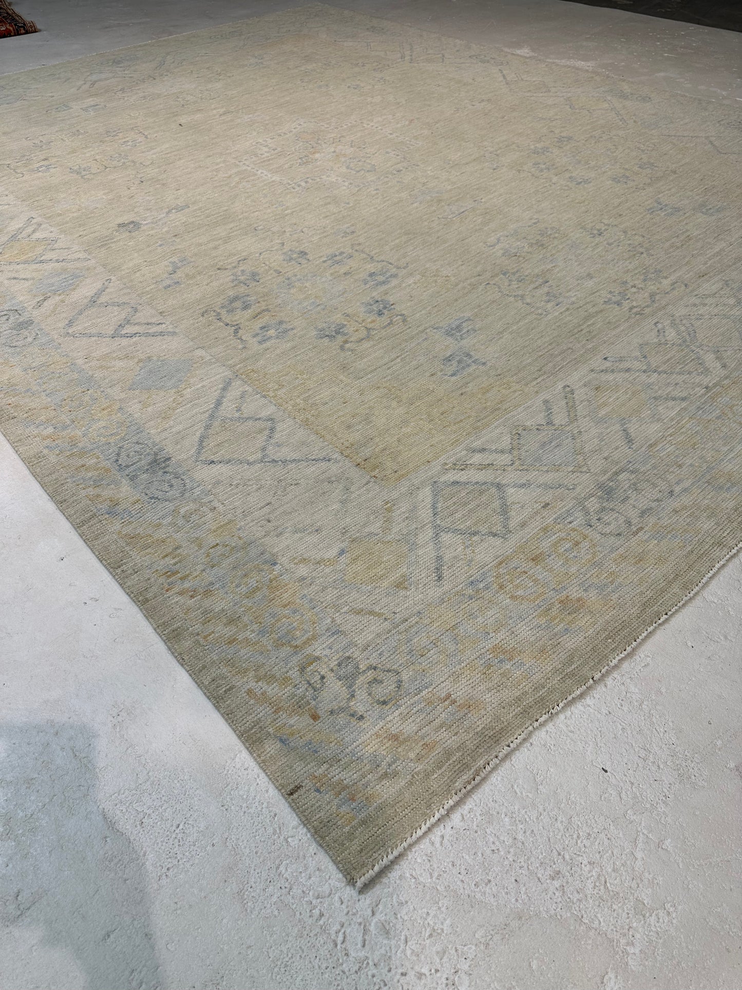 Hand-Knotted Wool Rug Turkish Oushak 7'10" x 9'11"