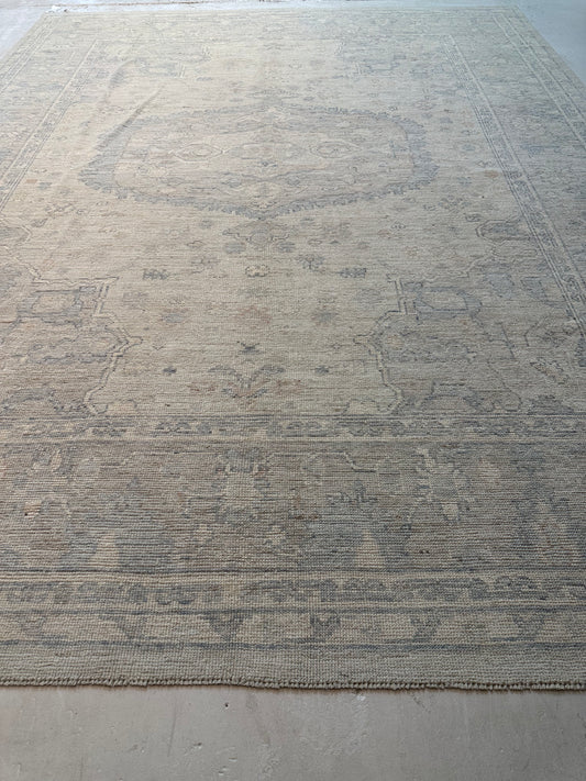 Hand-Knotted Wool Rug Turkish Oushak 8'10" x 11'5"