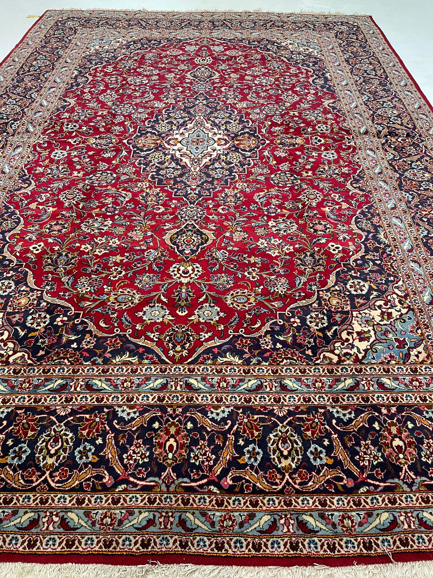 Hand-Knotted Wool Rug Kashan 9'9'" x 14'2"