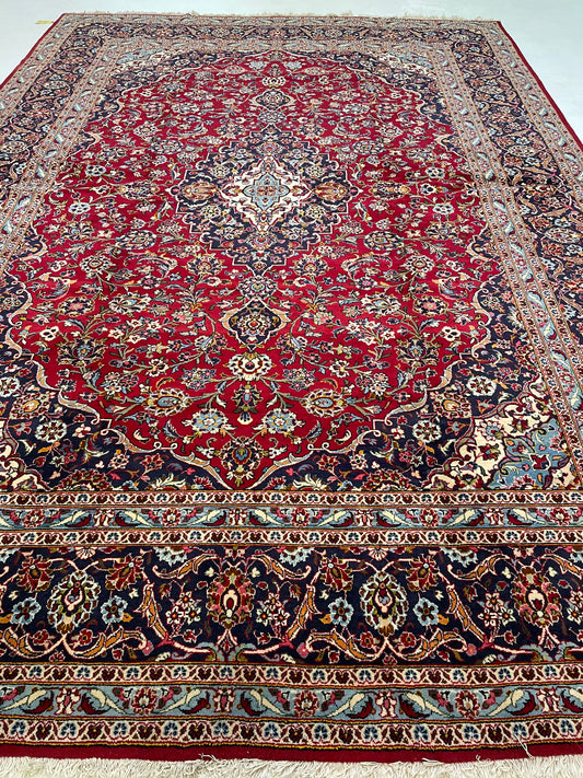 Hand-Knotted Wool Rug Kashan 9'9'" x 14'2"