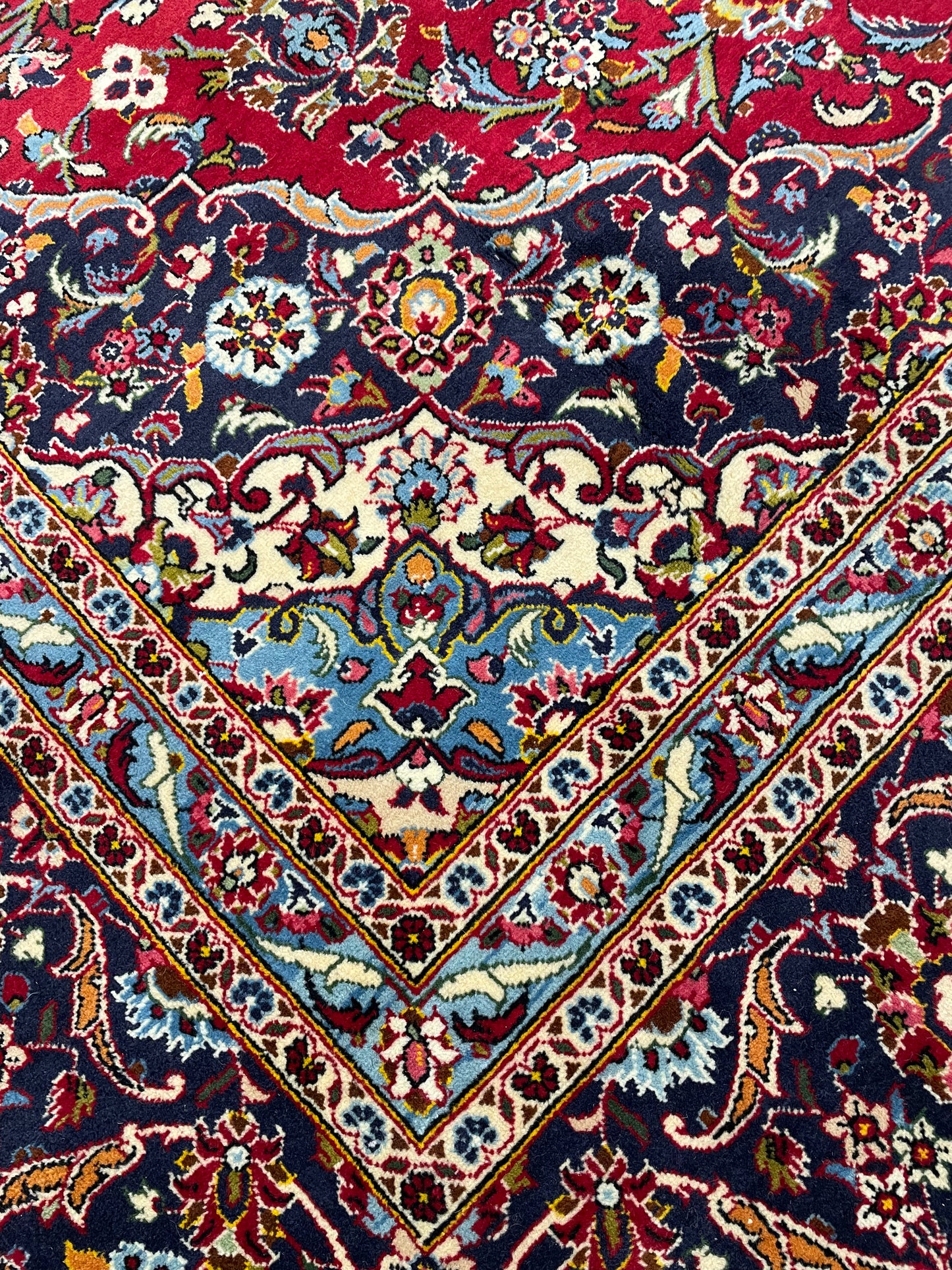 Hand-Knotted Wool Rug Kashan 9'9'" x 14'2"