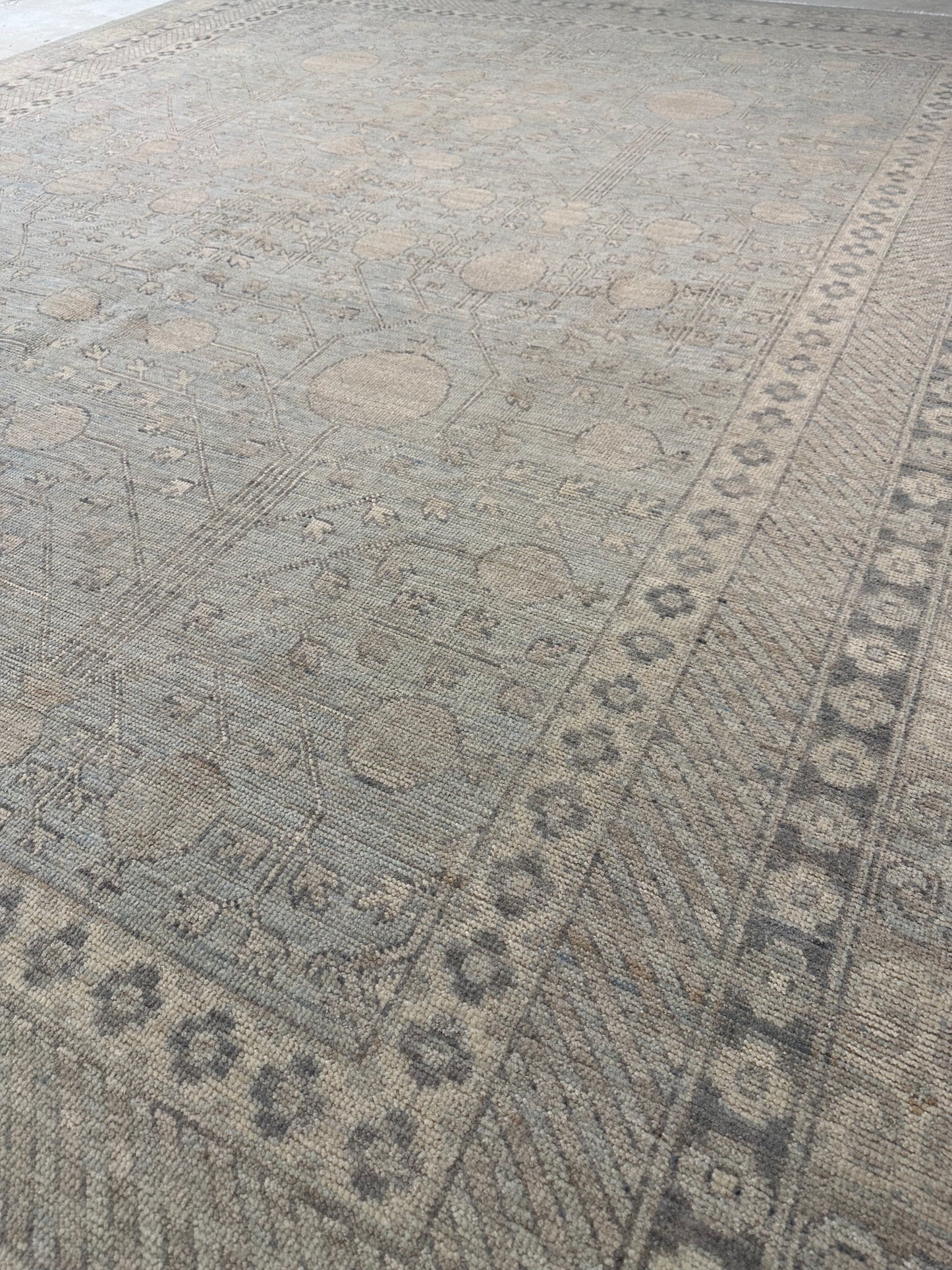 Hand-Knotted Wool Rug Turkish Oushak 8' x 10'