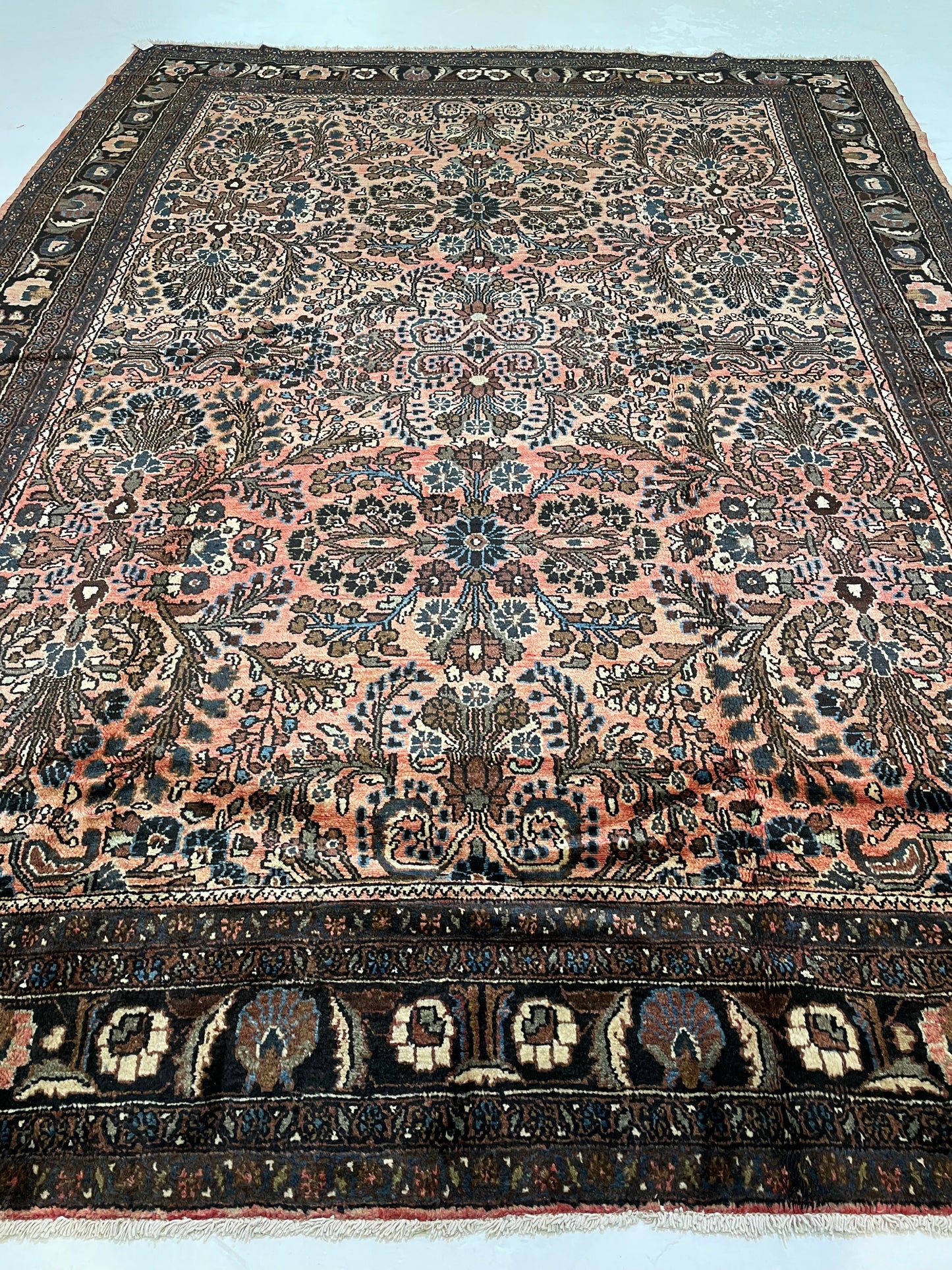 Hand-Knotted Wool Rug Mahal 8'8" x 11'8"