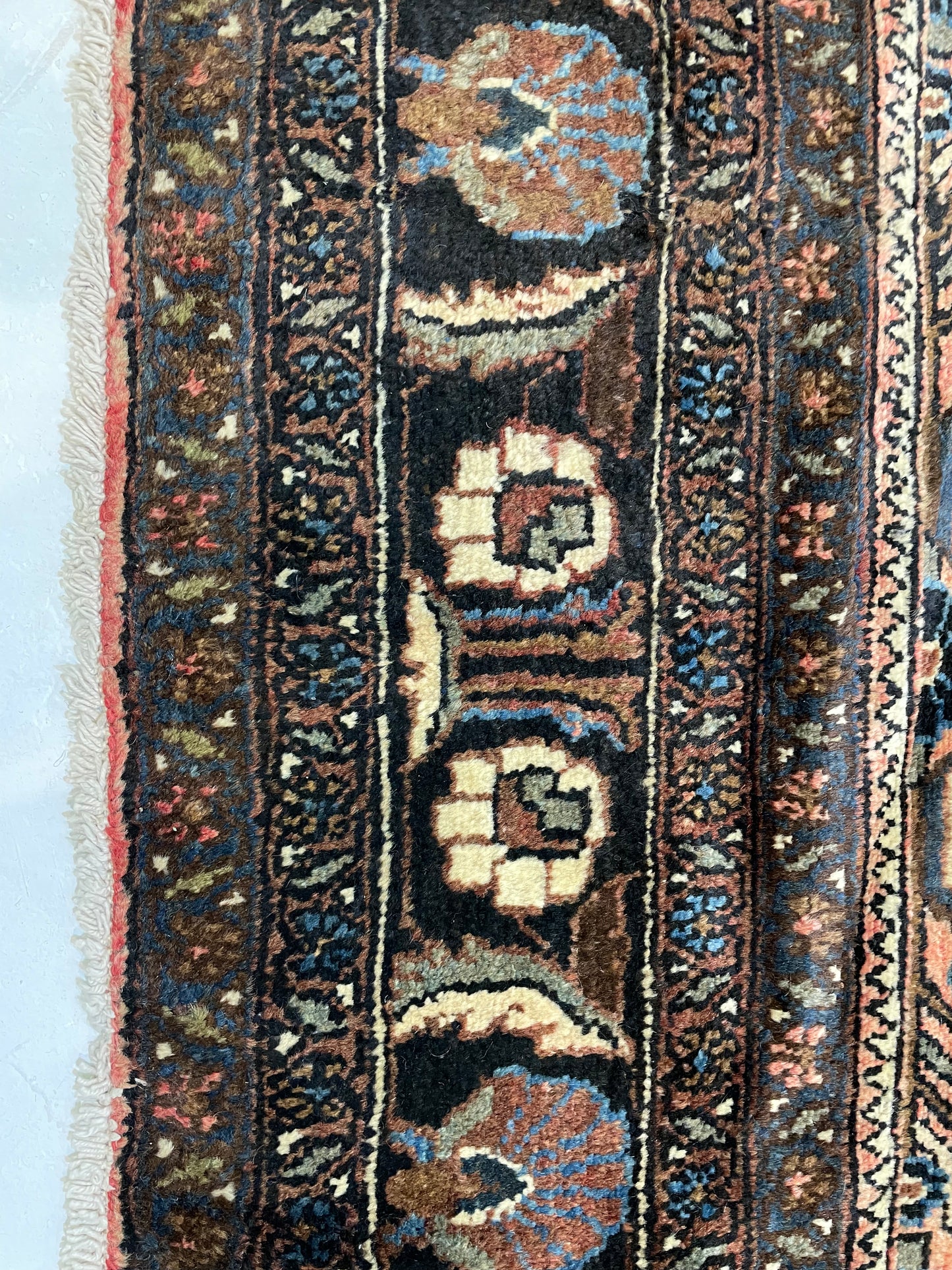 Hand-Knotted Wool Rug Mahal 8'8" x 11'8"