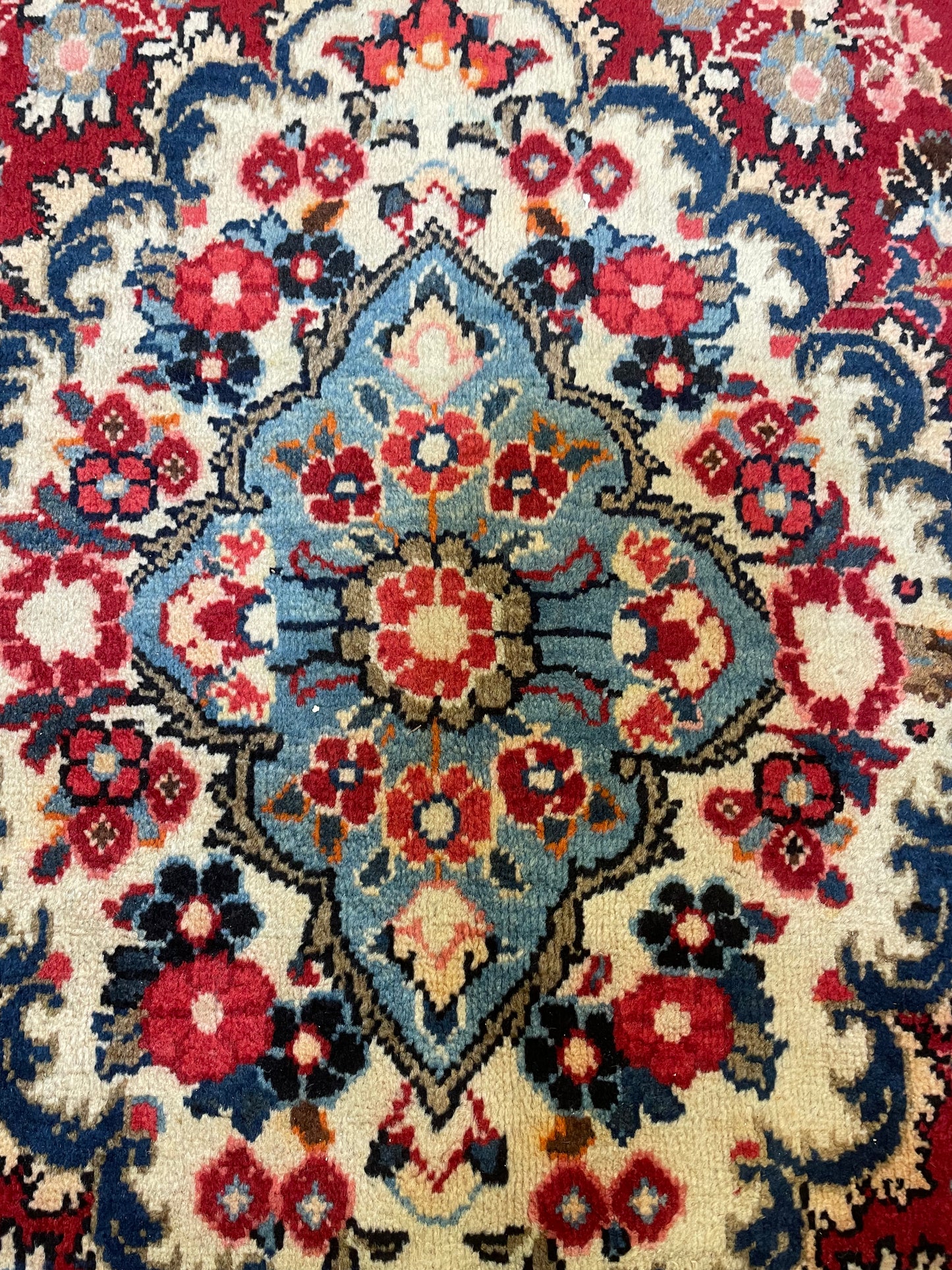 Hand-Knotted Wool Rug Mahal 10' x 13'6"