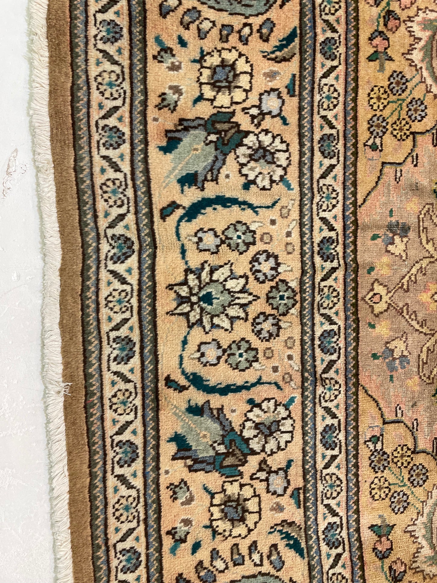 Hand-Knotted Wool Rug Tabriz 9'10" x 13'2"