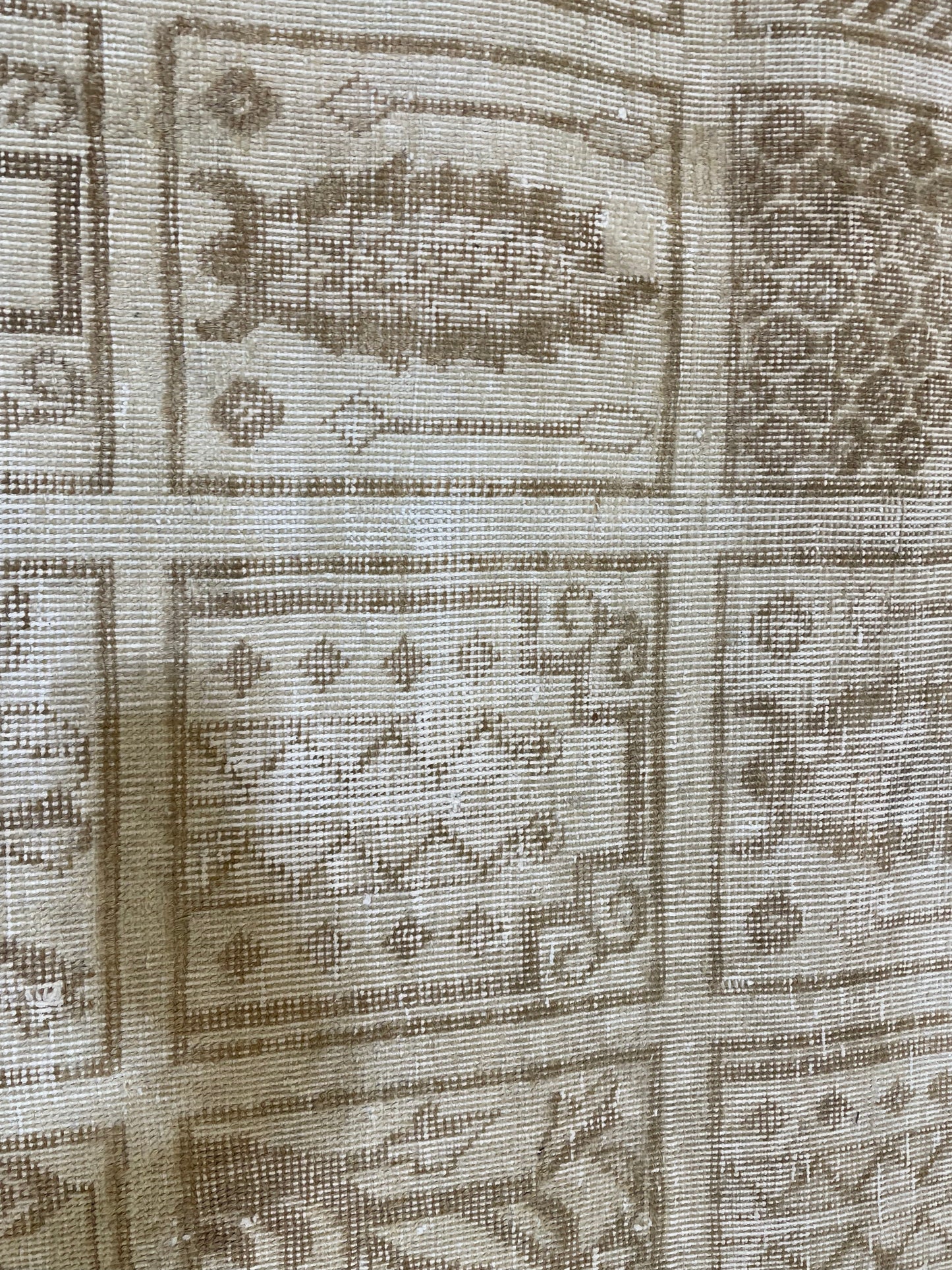 Hand-Knotted Wool Rug Tabriz Garden of Eden 9'3" x 12'3"