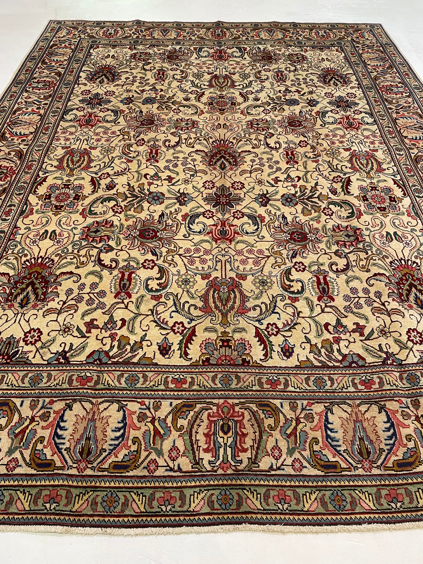Hand-Knotted Wool Rug Tabriz 8'7" x 11'2"