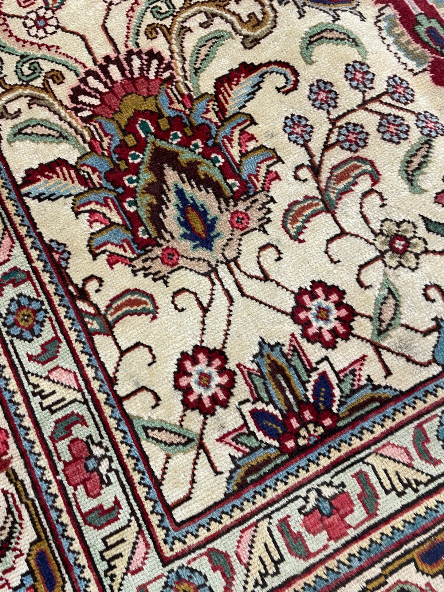 Hand-Knotted Wool Rug Tabriz 8'7" x 11'2"