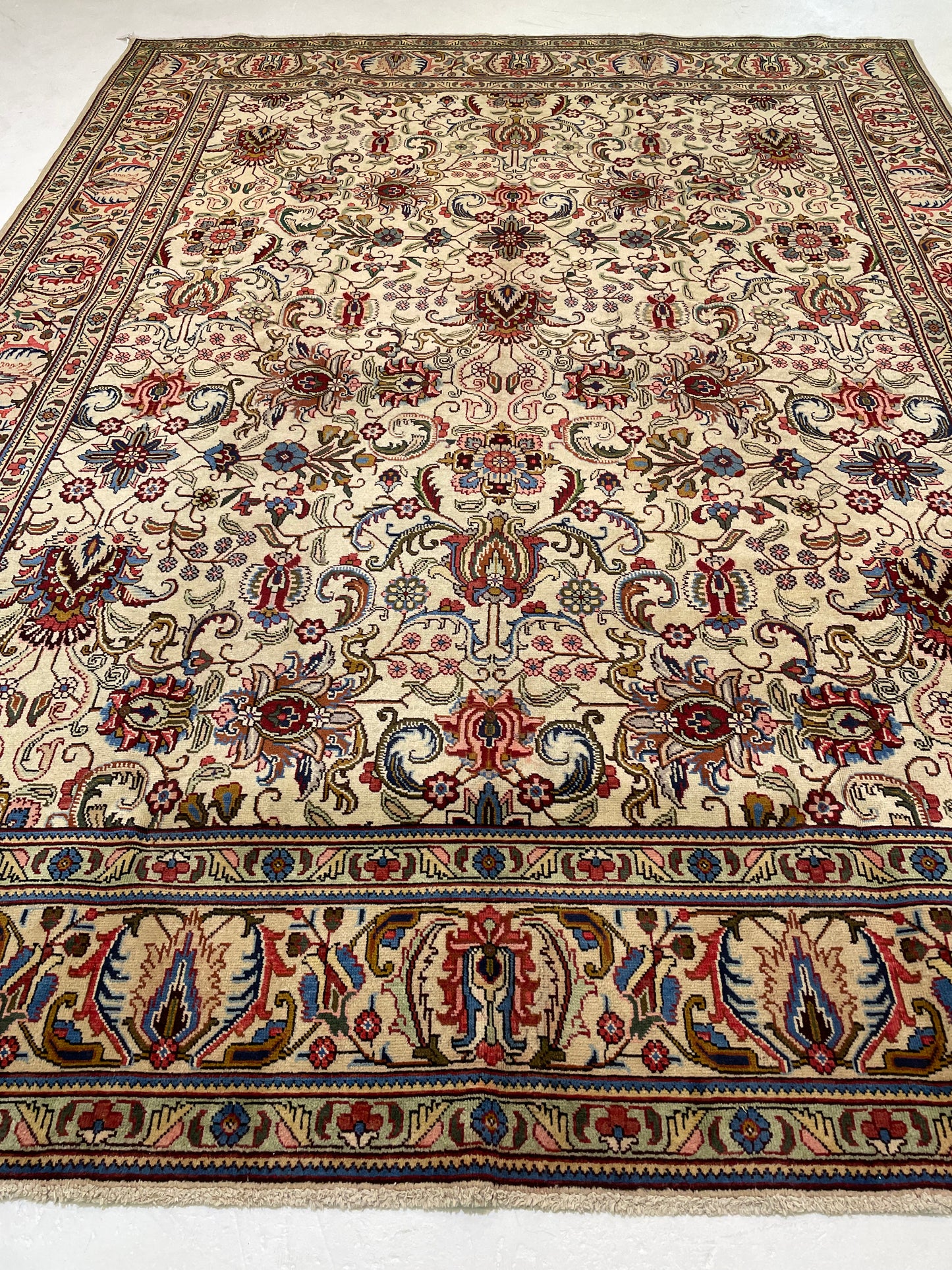Hand-Knotted Wool Rug Tabriz 8'7" x 11'2"