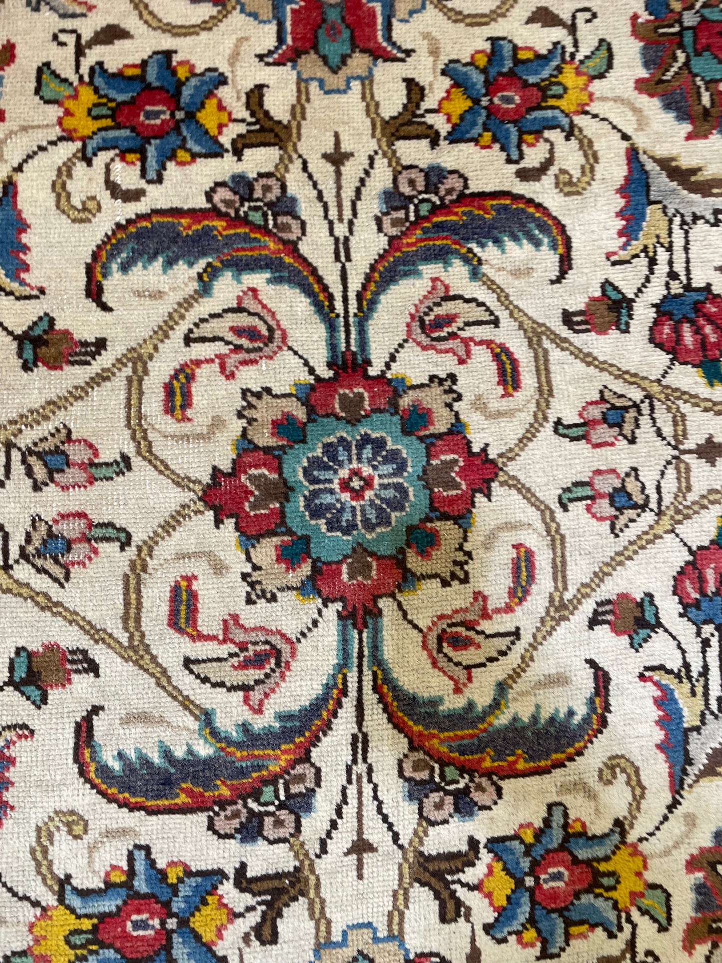 Hand-Knotted Wool Rug Tabriz 9'6" x 12'7"
