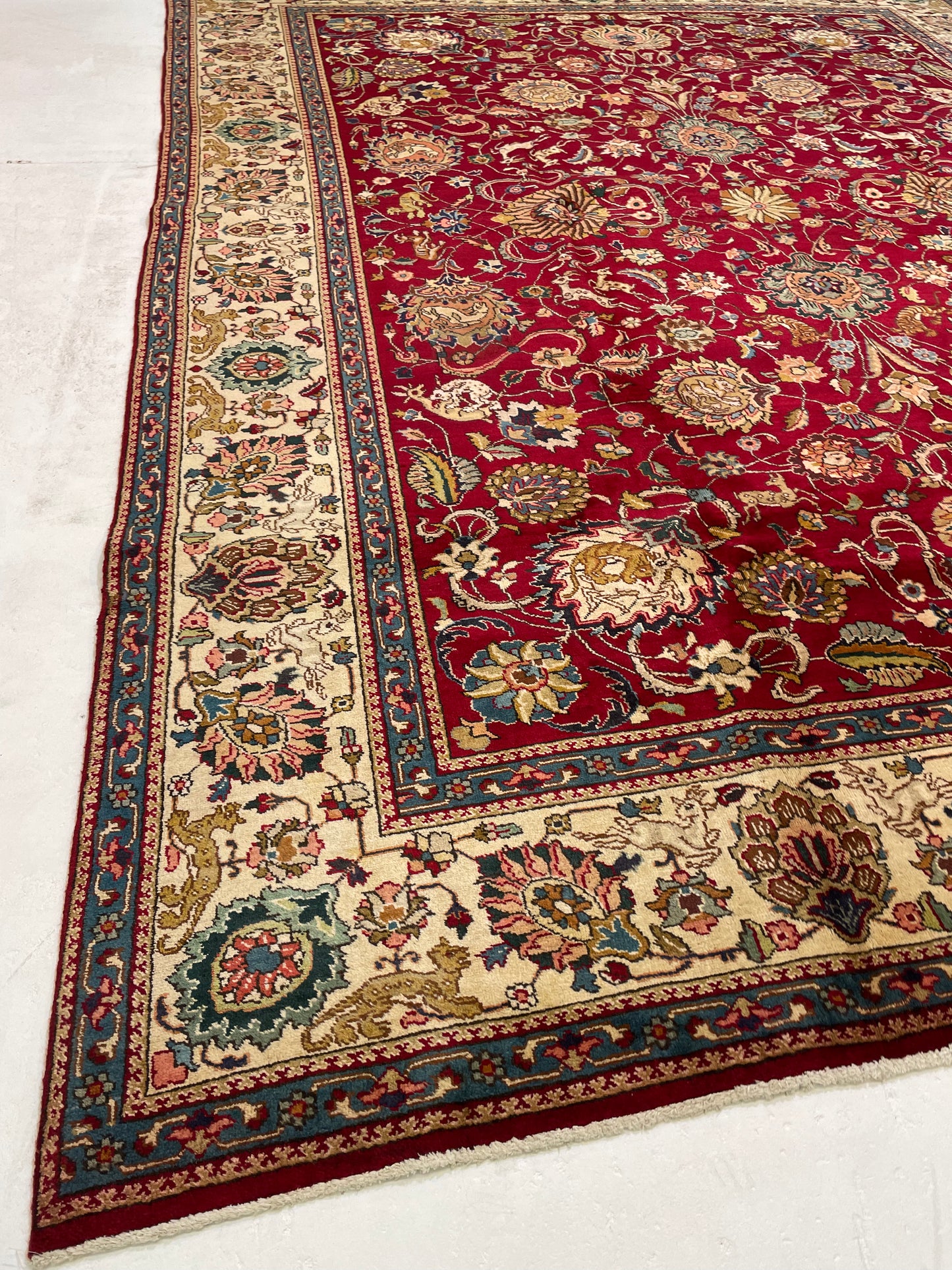 Hand-Knotted Wool Rug Tabriz 9'10" x 13'