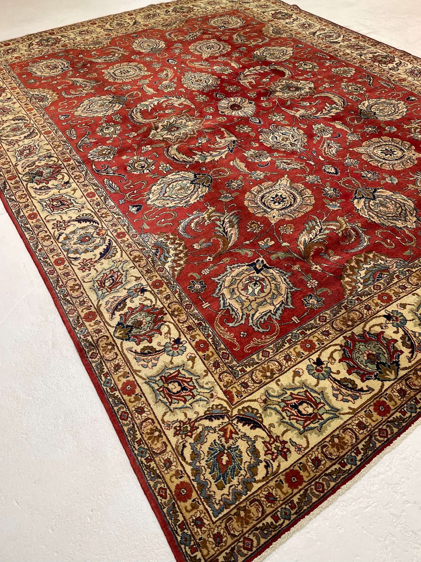 Hand-Knotted Wool Rug Tabriz 9'6" x 12'10"