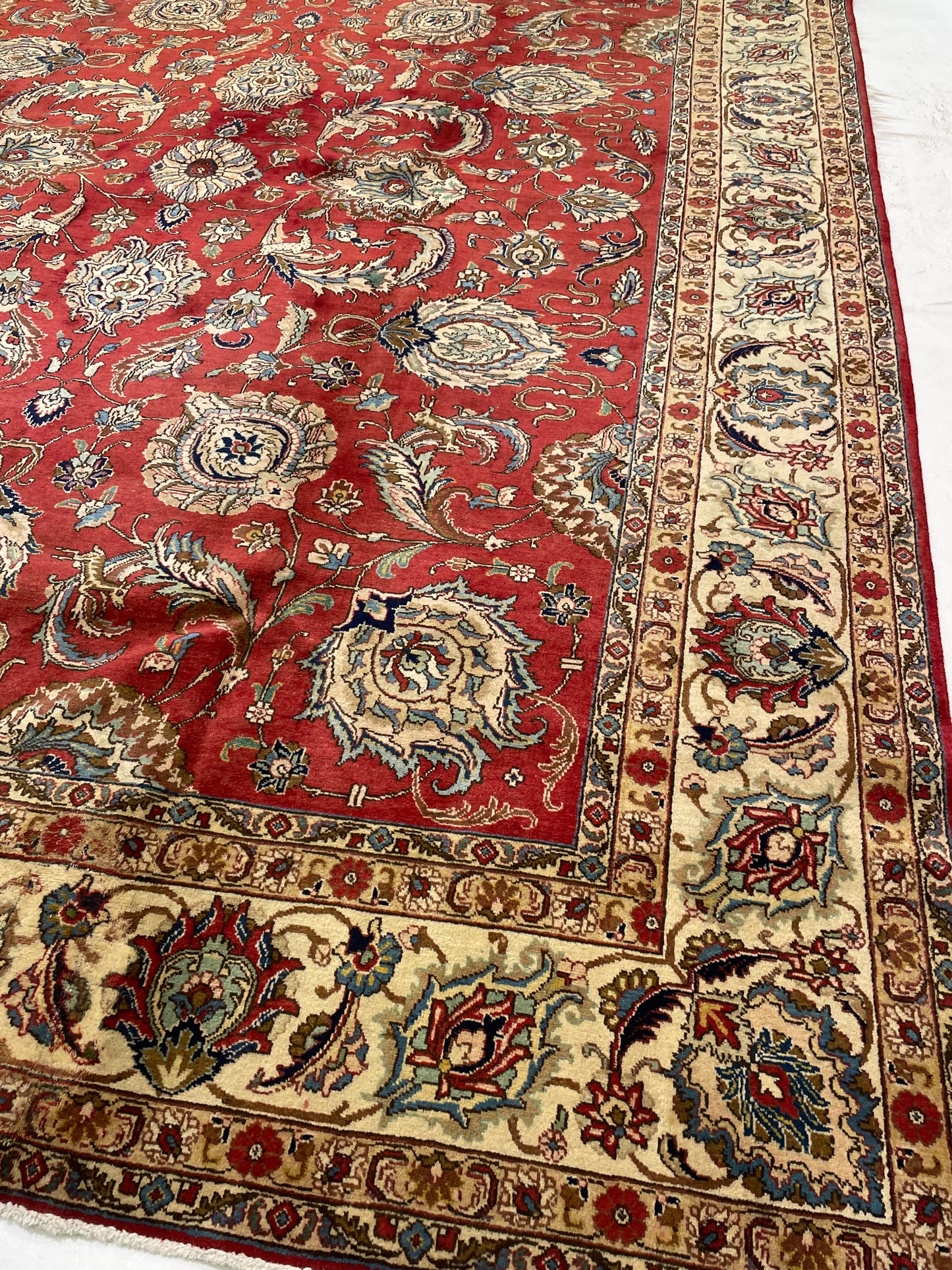 Hand-Knotted Wool Rug Tabriz 9'6" x 12'10"