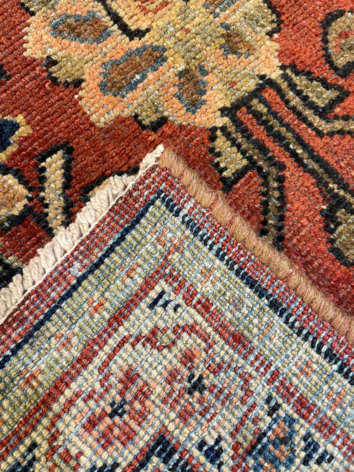 Hand-Knotted Wool Area Rug Antique Mahal 7'1" x 10'6"